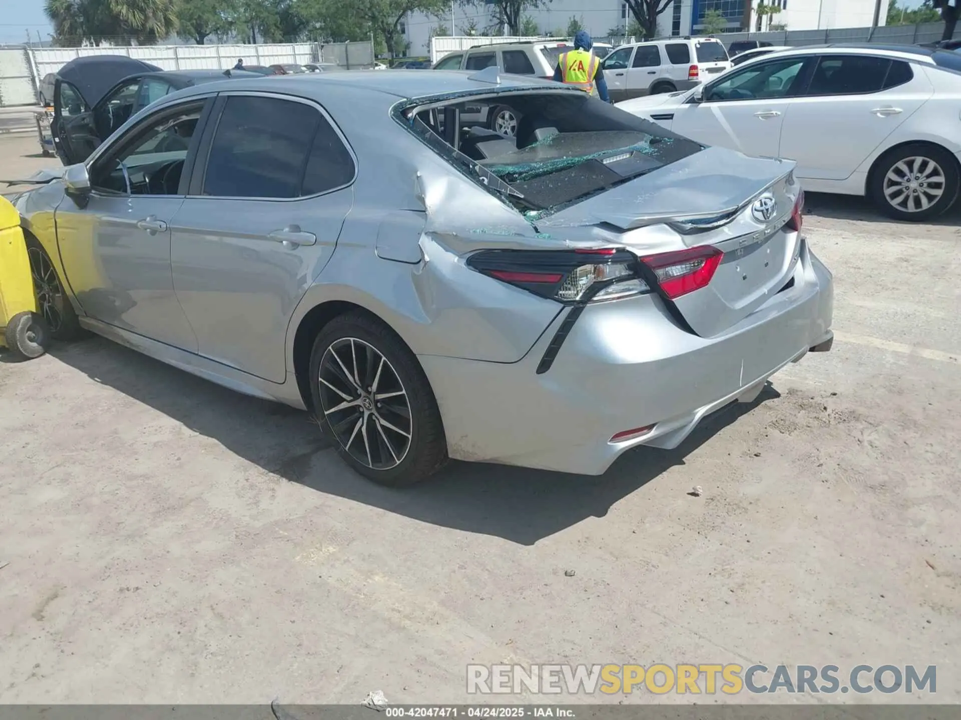 3 Photograph of a damaged car 4T1G11AK6MU601117 TOYOTA CAMRY 2021