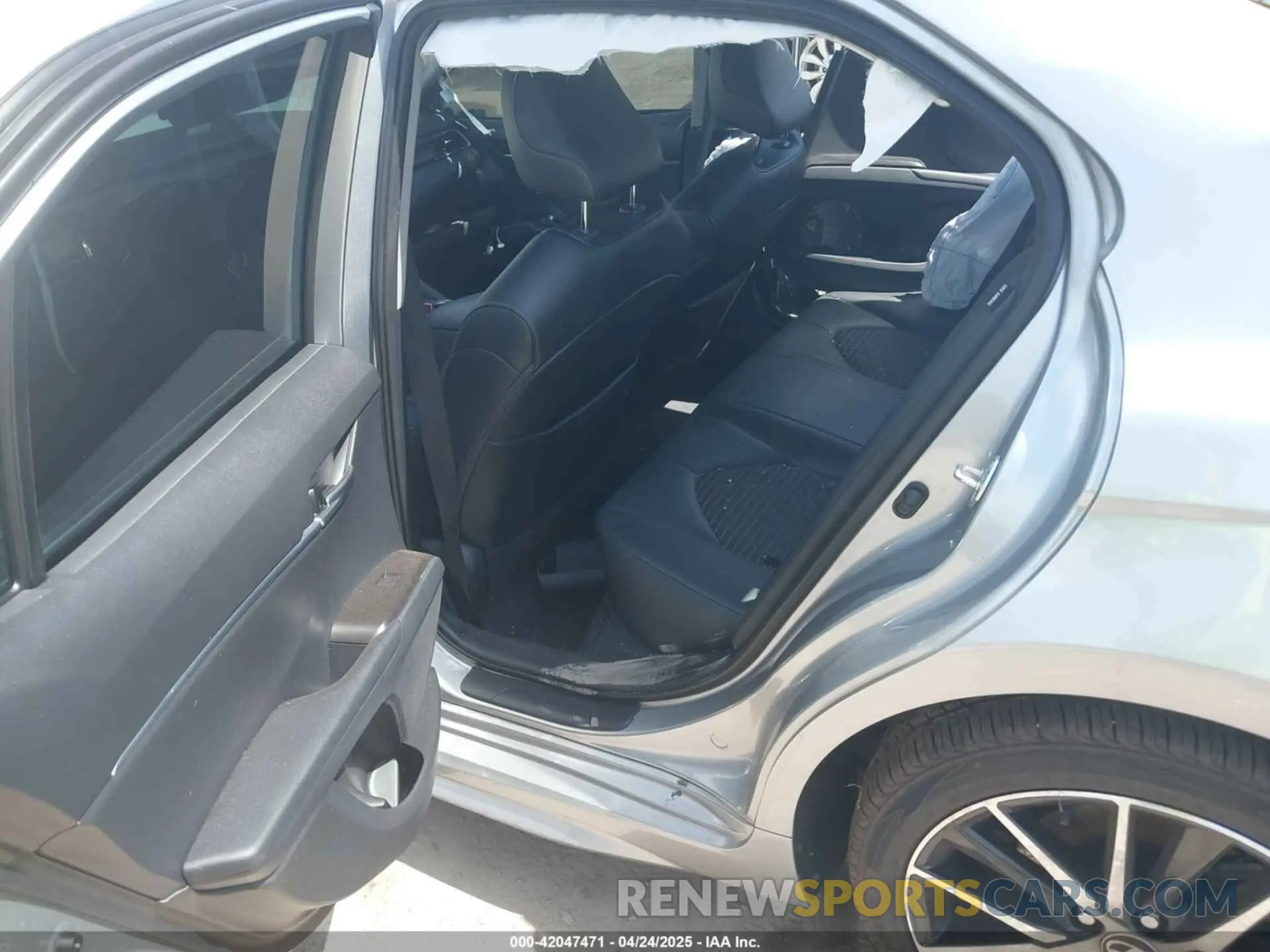 8 Photograph of a damaged car 4T1G11AK6MU601117 TOYOTA CAMRY 2021