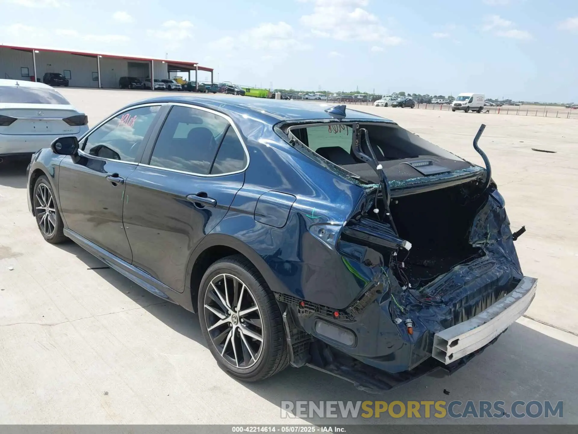 3 Photograph of a damaged car 4T1G11AK6MU610254 TOYOTA CAMRY 2021