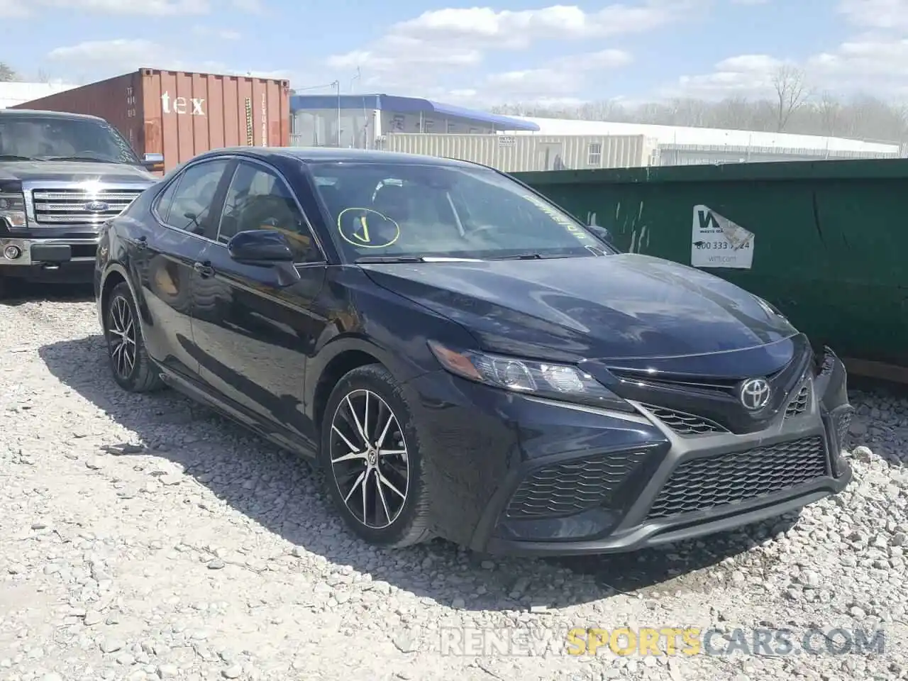 1 Photograph of a damaged car 4T1G11AK6MU610576 TOYOTA CAMRY 2021