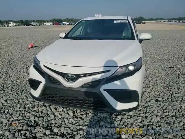 13 Photograph of a damaged car 4T1G11AK6MU613185 TOYOTA CAMRY 2021