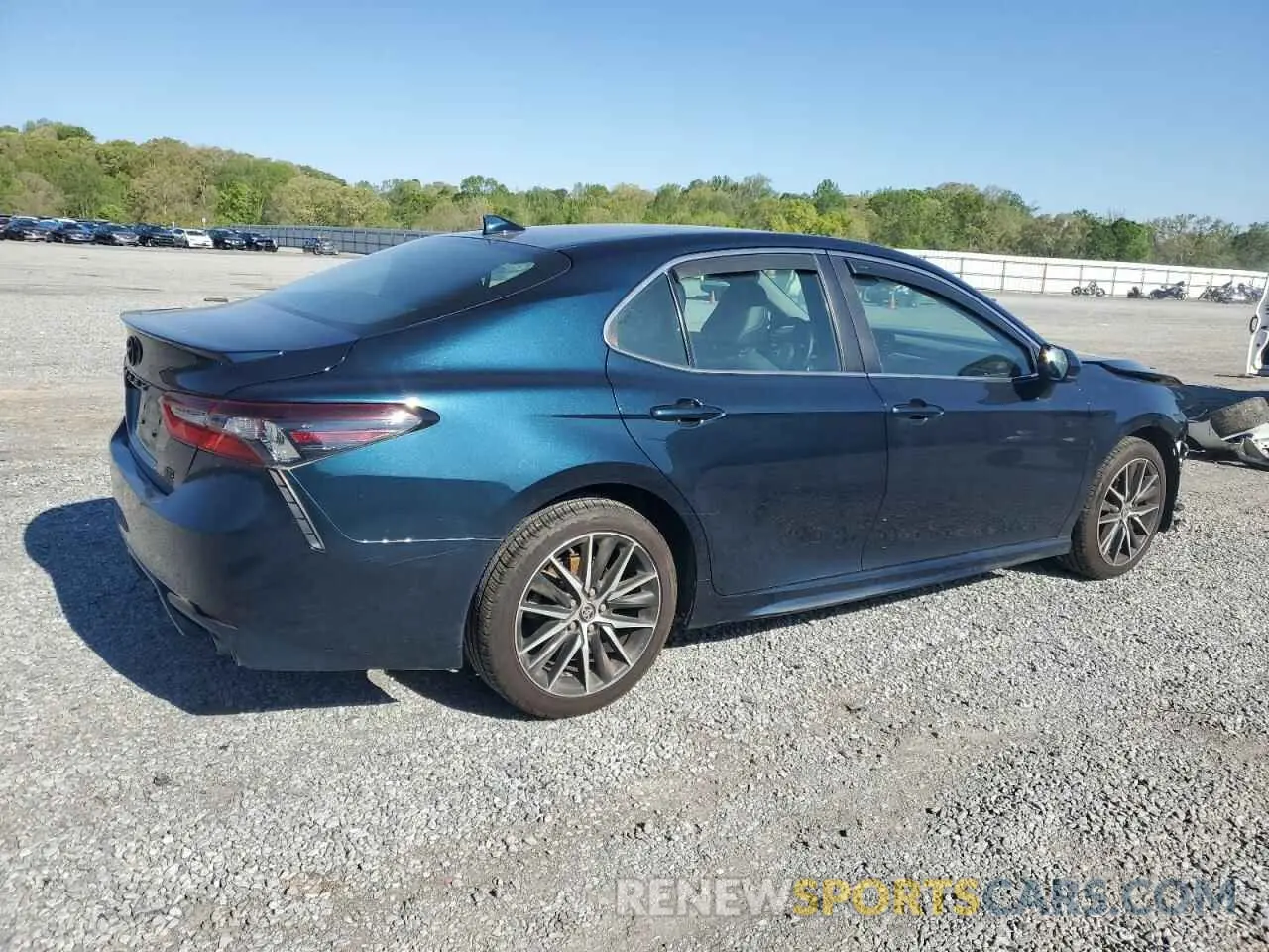 3 Photograph of a damaged car 4T1G11AK6MU616989 TOYOTA CAMRY 2021