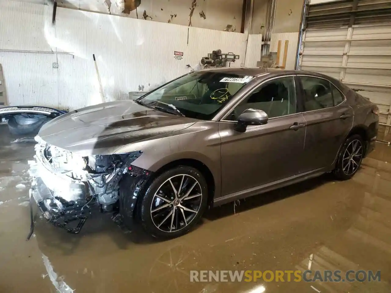 1 Photograph of a damaged car 4T1G11AK7MU416669 TOYOTA CAMRY 2021