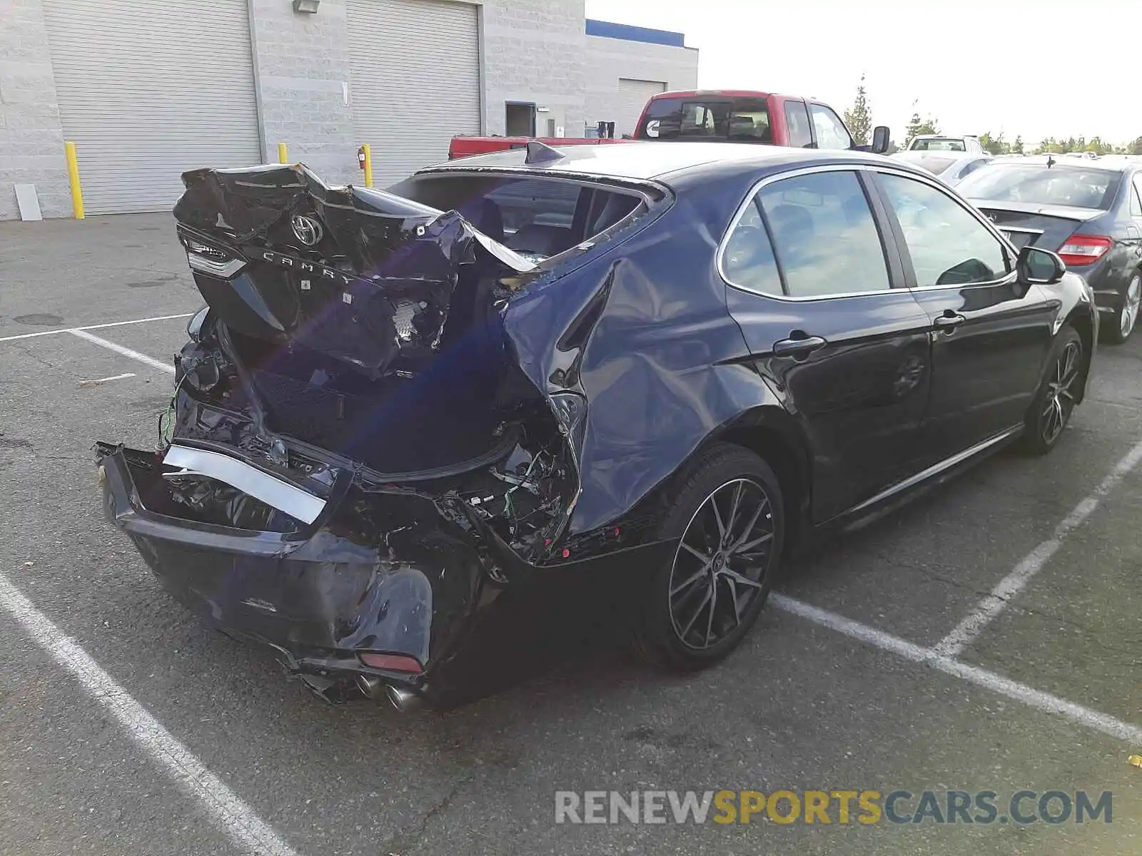 4 Photograph of a damaged car 4T1G11AK7MU422116 TOYOTA CAMRY 2021