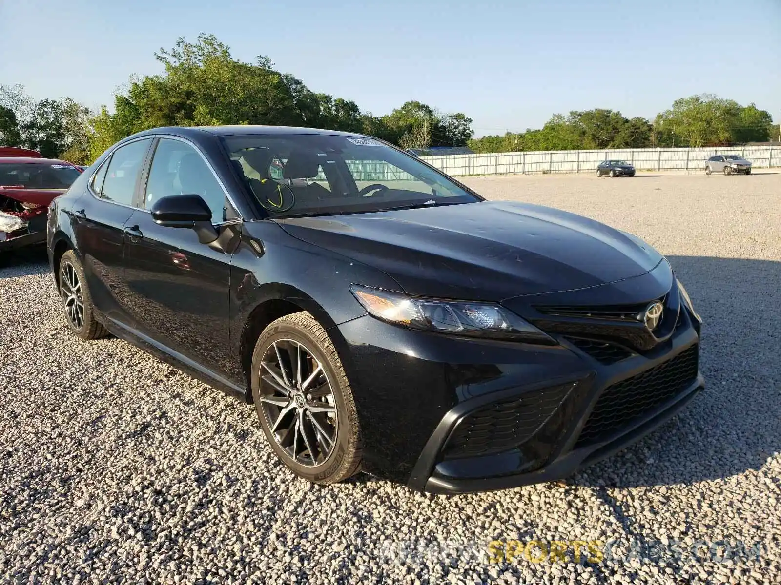 1 Photograph of a damaged car 4T1G11AK7MU430720 TOYOTA CAMRY 2021