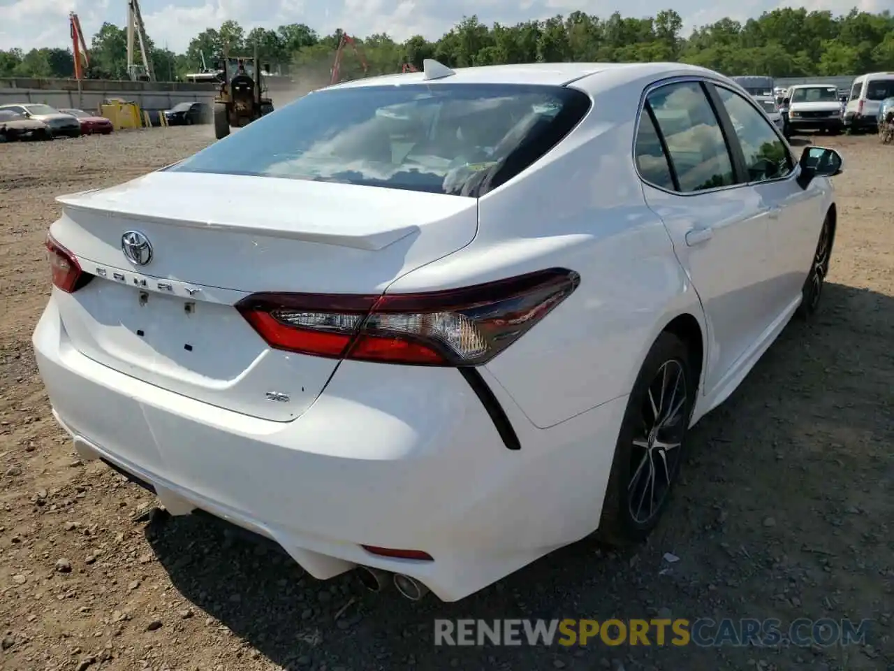 4 Photograph of a damaged car 4T1G11AK7MU436159 TOYOTA CAMRY 2021