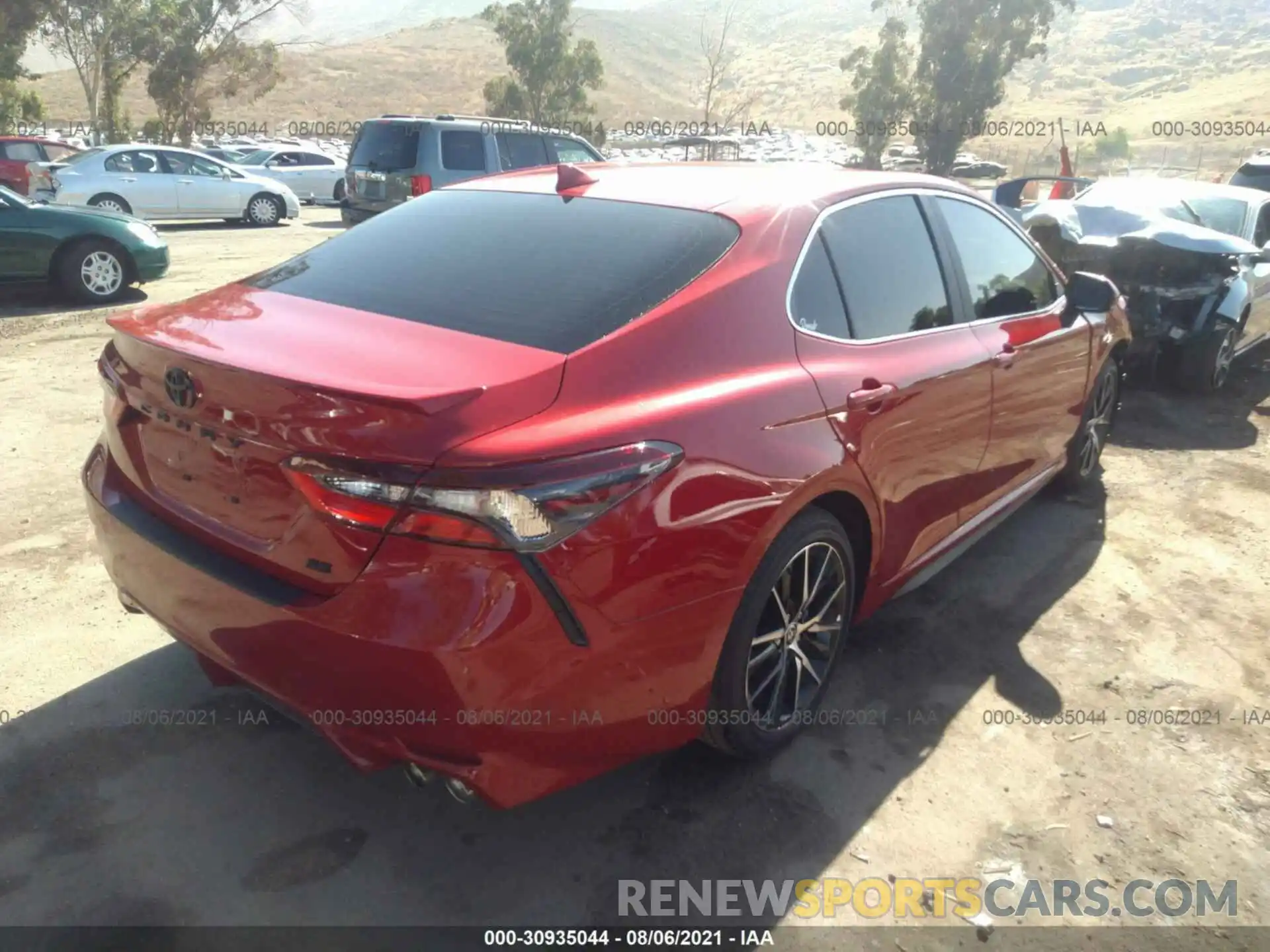 4 Photograph of a damaged car 4T1G11AK7MU439935 TOYOTA CAMRY 2021