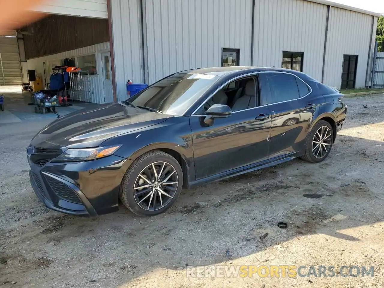 1 Photograph of a damaged car 4T1G11AK7MU445606 TOYOTA CAMRY 2021