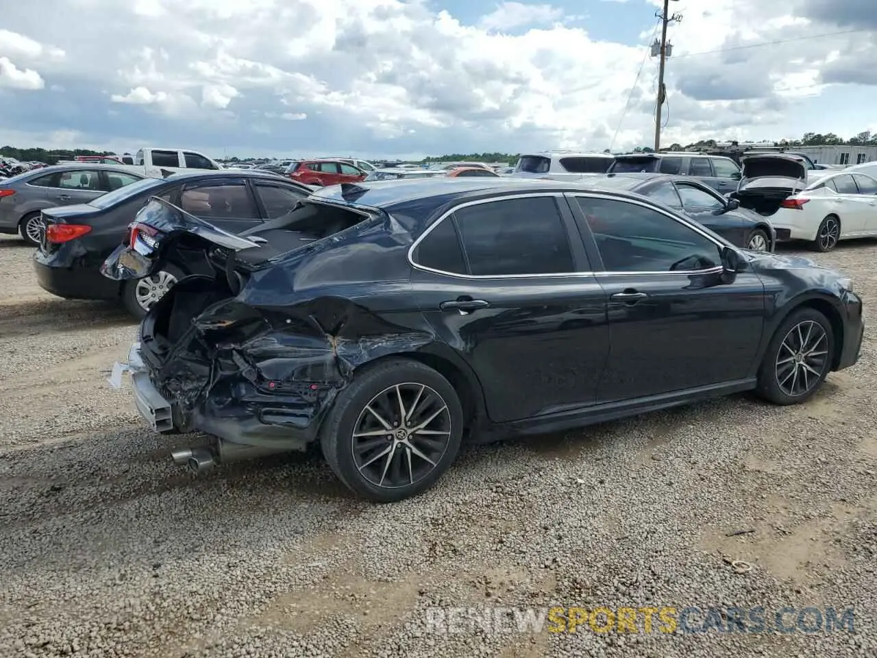 3 Photograph of a damaged car 4T1G11AK7MU461594 TOYOTA CAMRY 2021