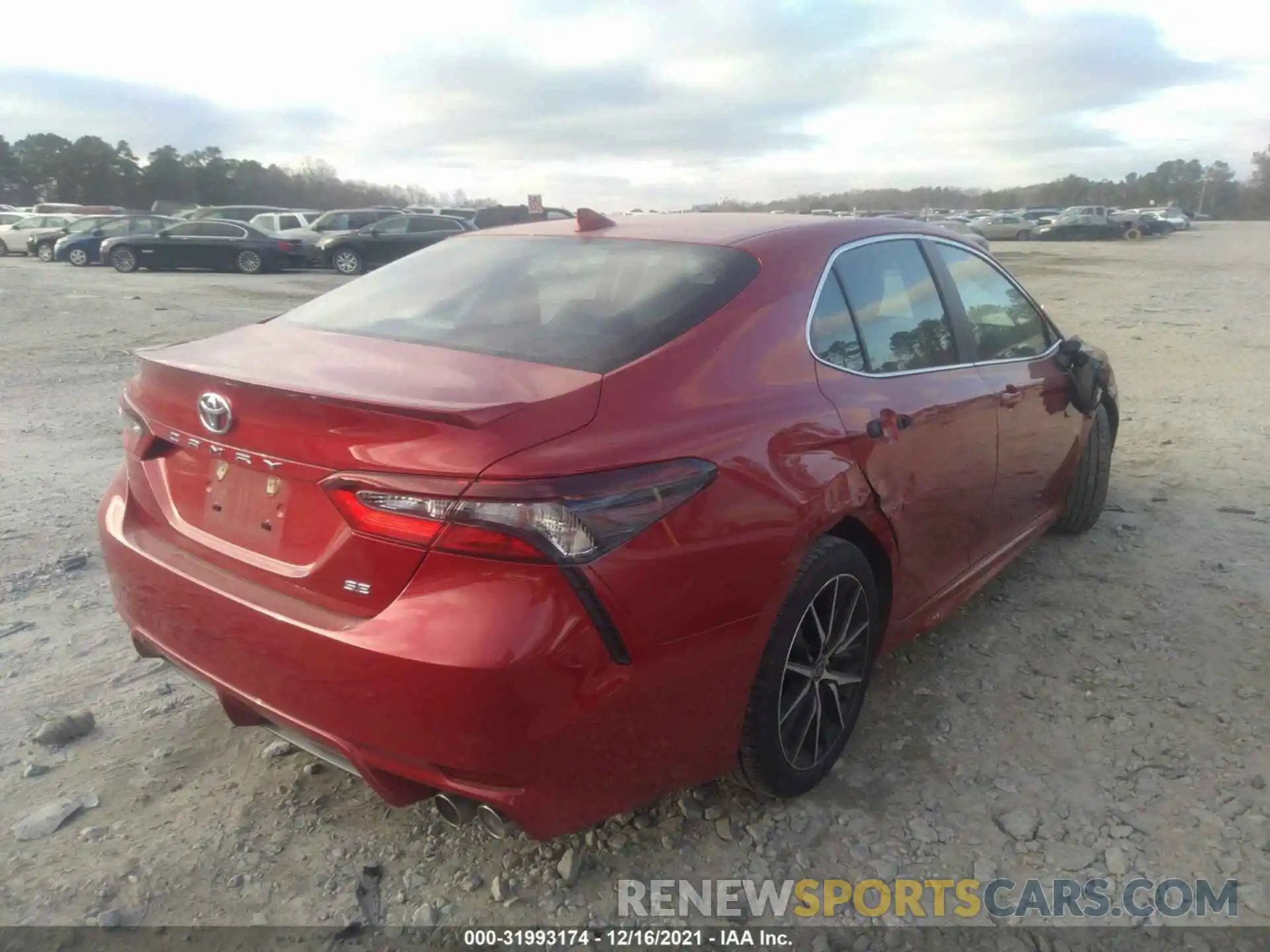 4 Photograph of a damaged car 4T1G11AK7MU464933 TOYOTA CAMRY 2021