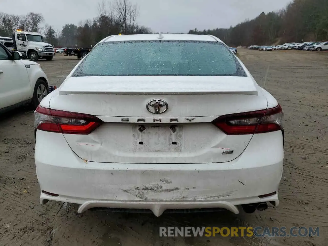 6 Photograph of a damaged car 4T1G11AK7MU466875 TOYOTA CAMRY 2021
