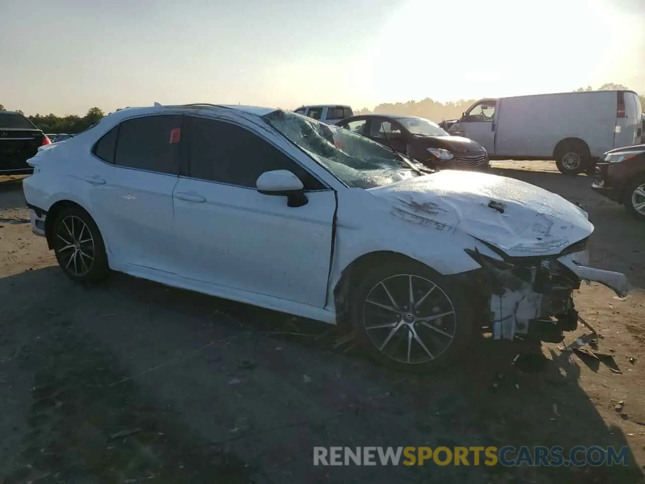 4 Photograph of a damaged car 4T1G11AK7MU470344 TOYOTA CAMRY 2021