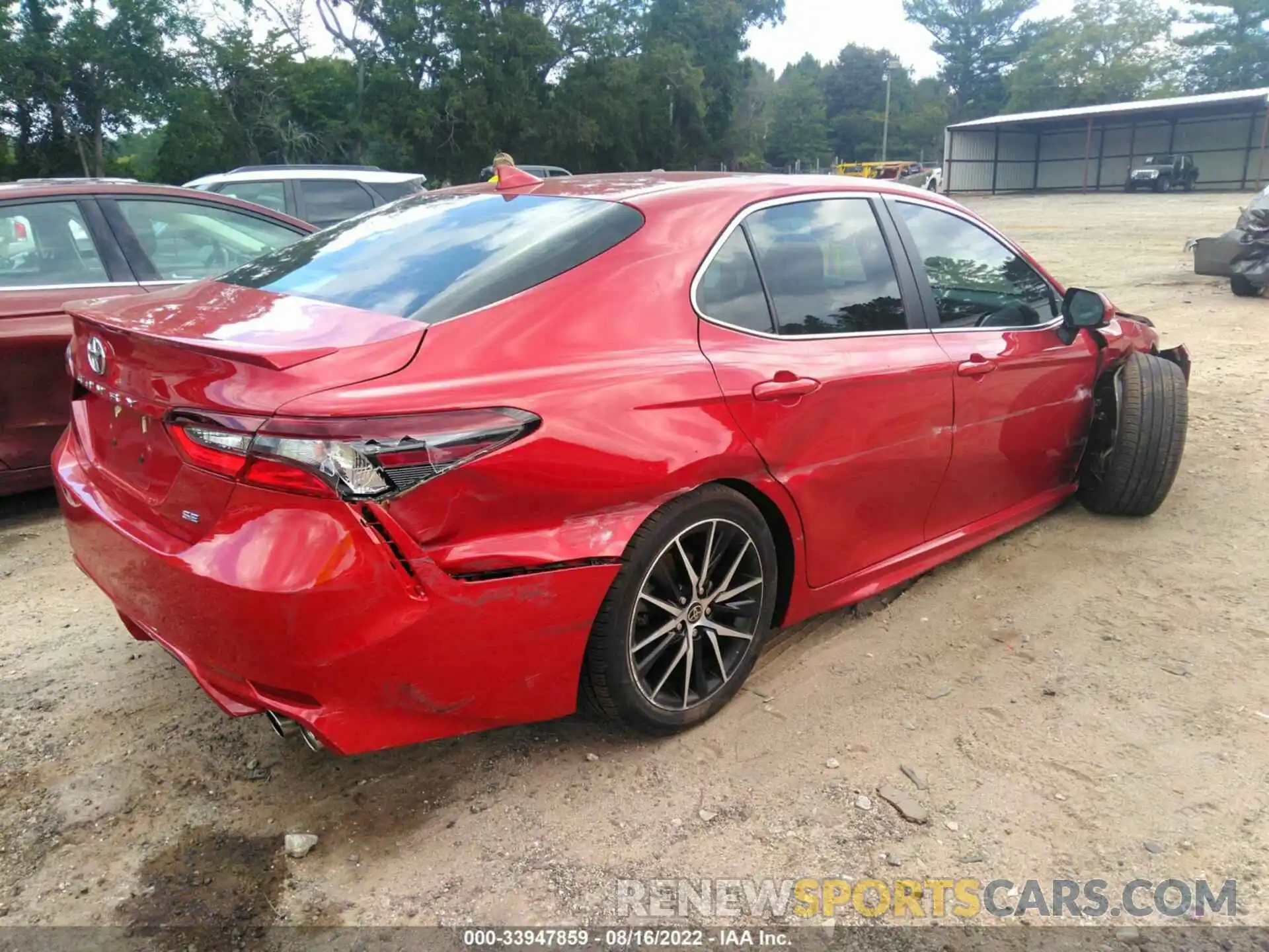 4 Photograph of a damaged car 4T1G11AK7MU477827 TOYOTA CAMRY 2021