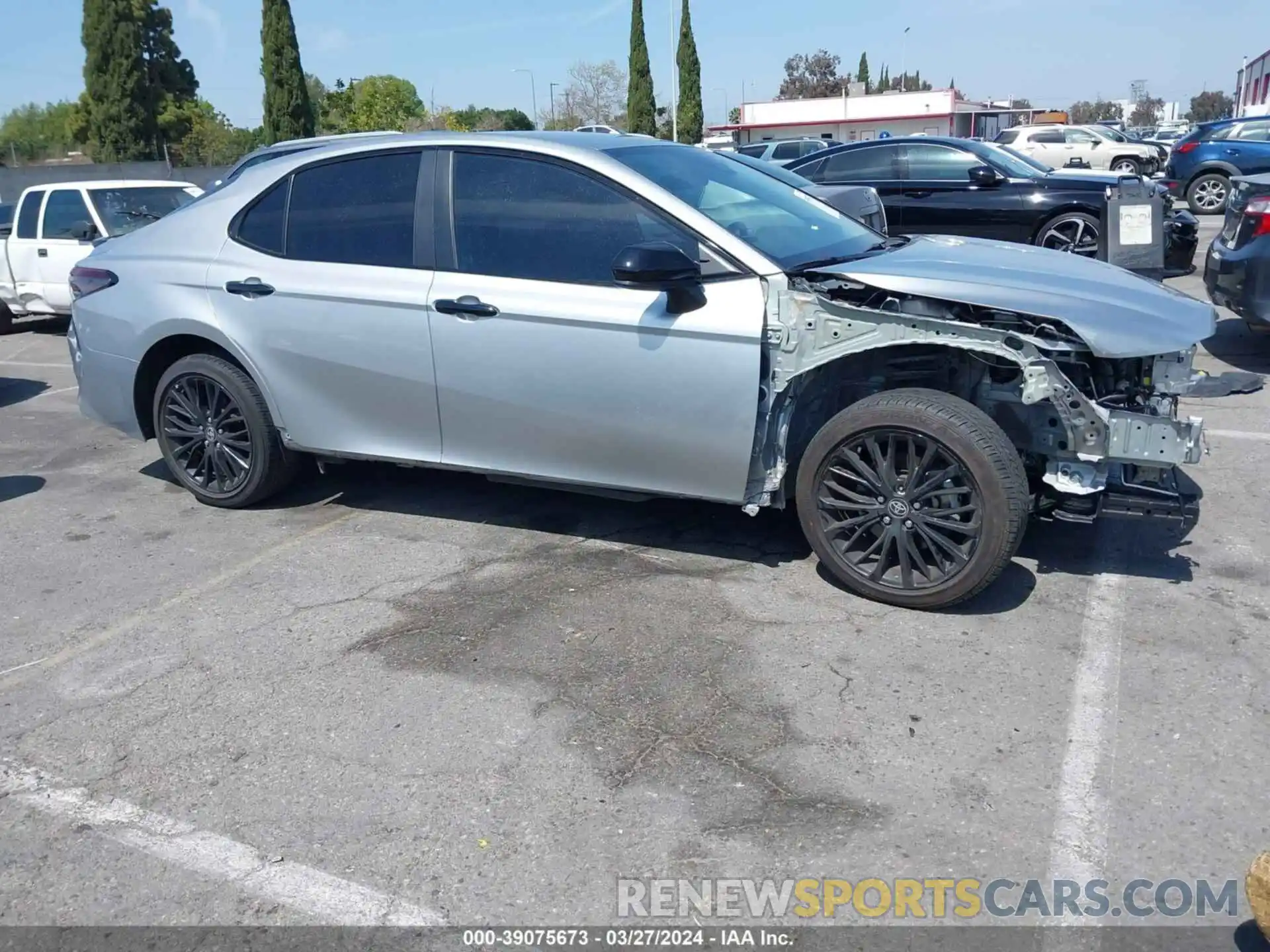 14 Photograph of a damaged car 4T1G11AK7MU496751 TOYOTA CAMRY 2021