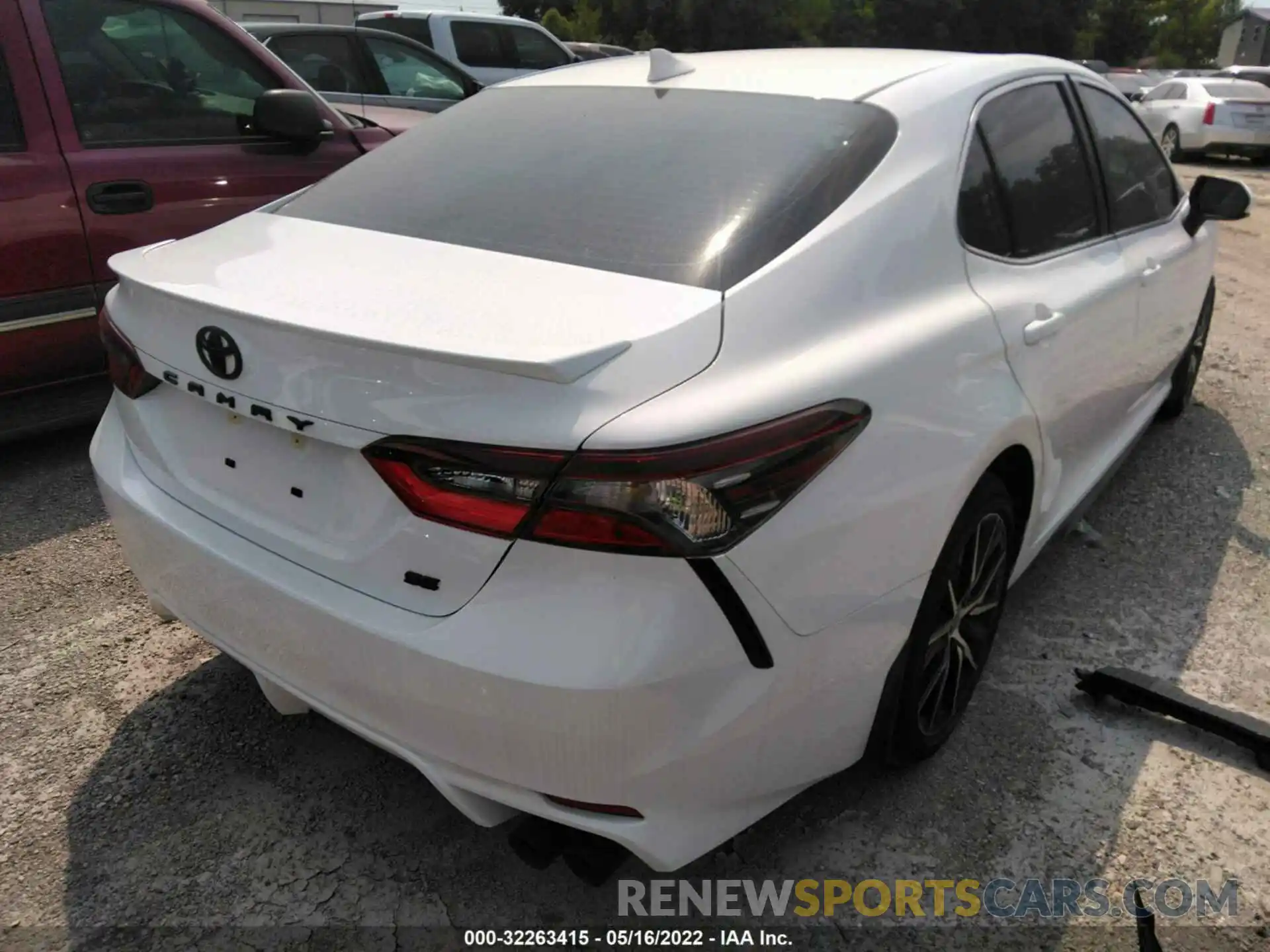 4 Photograph of a damaged car 4T1G11AK7MU496796 TOYOTA CAMRY 2021