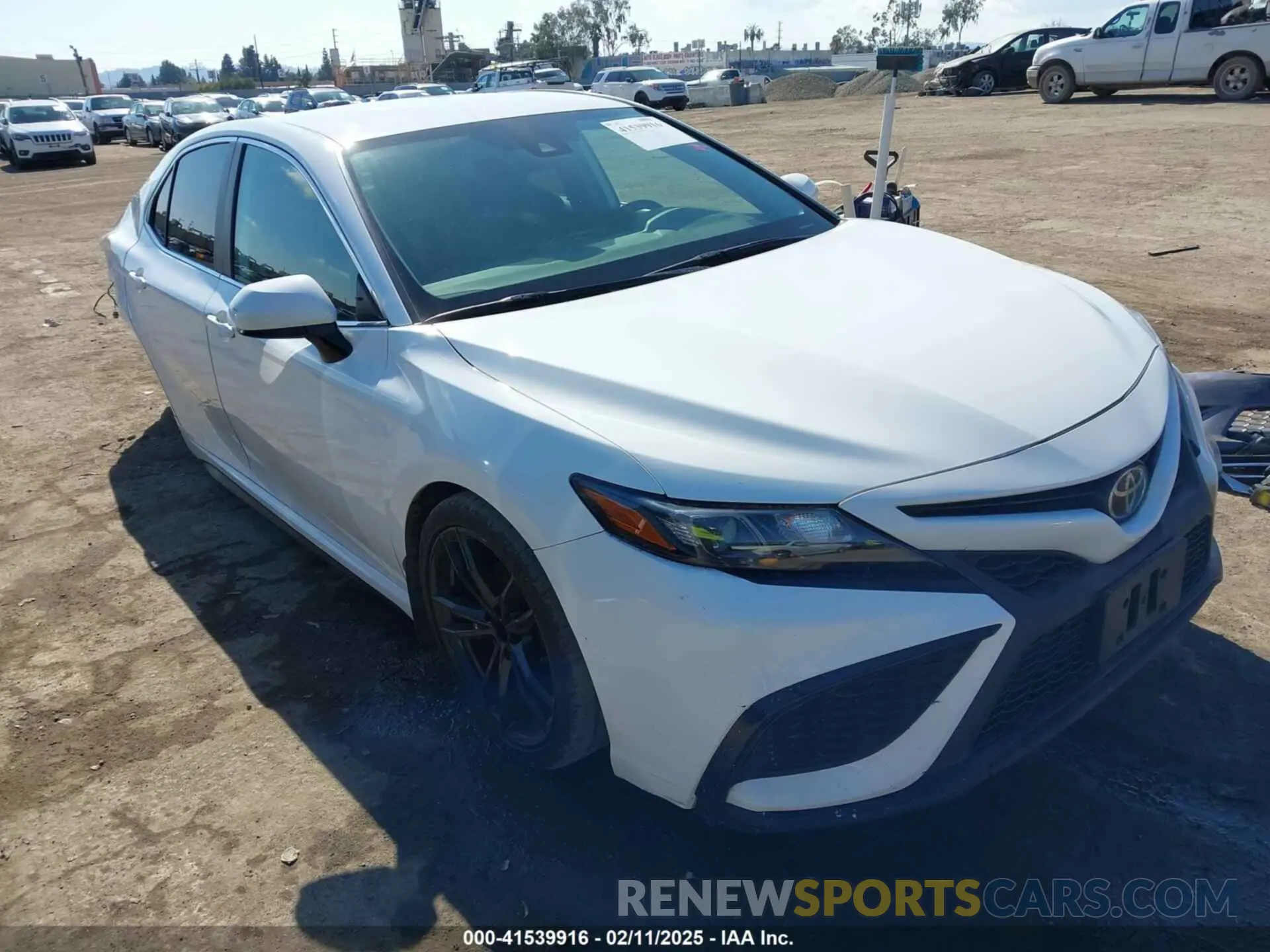 1 Photograph of a damaged car 4T1G11AK7MU498046 TOYOTA CAMRY 2021