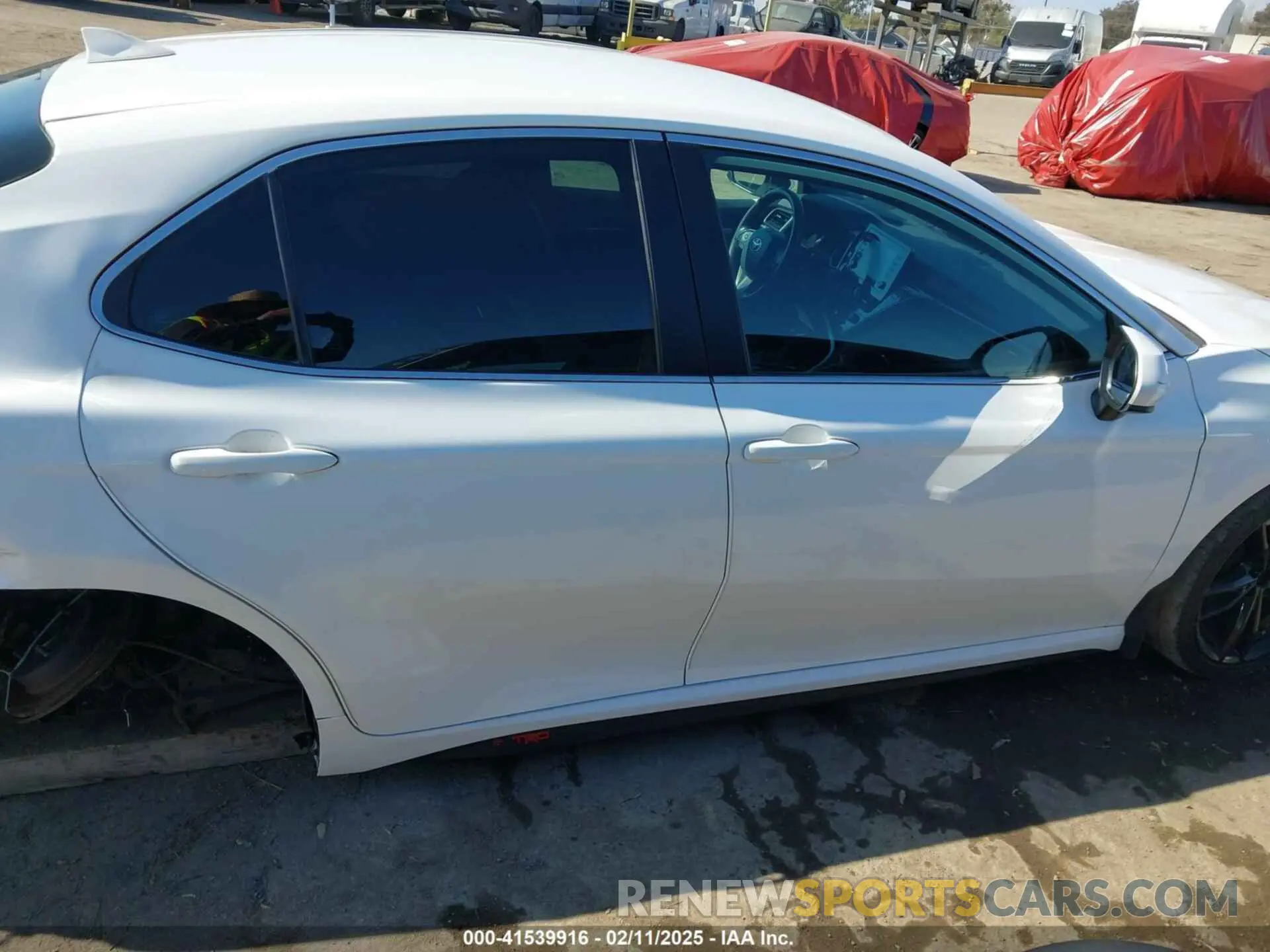 14 Photograph of a damaged car 4T1G11AK7MU498046 TOYOTA CAMRY 2021