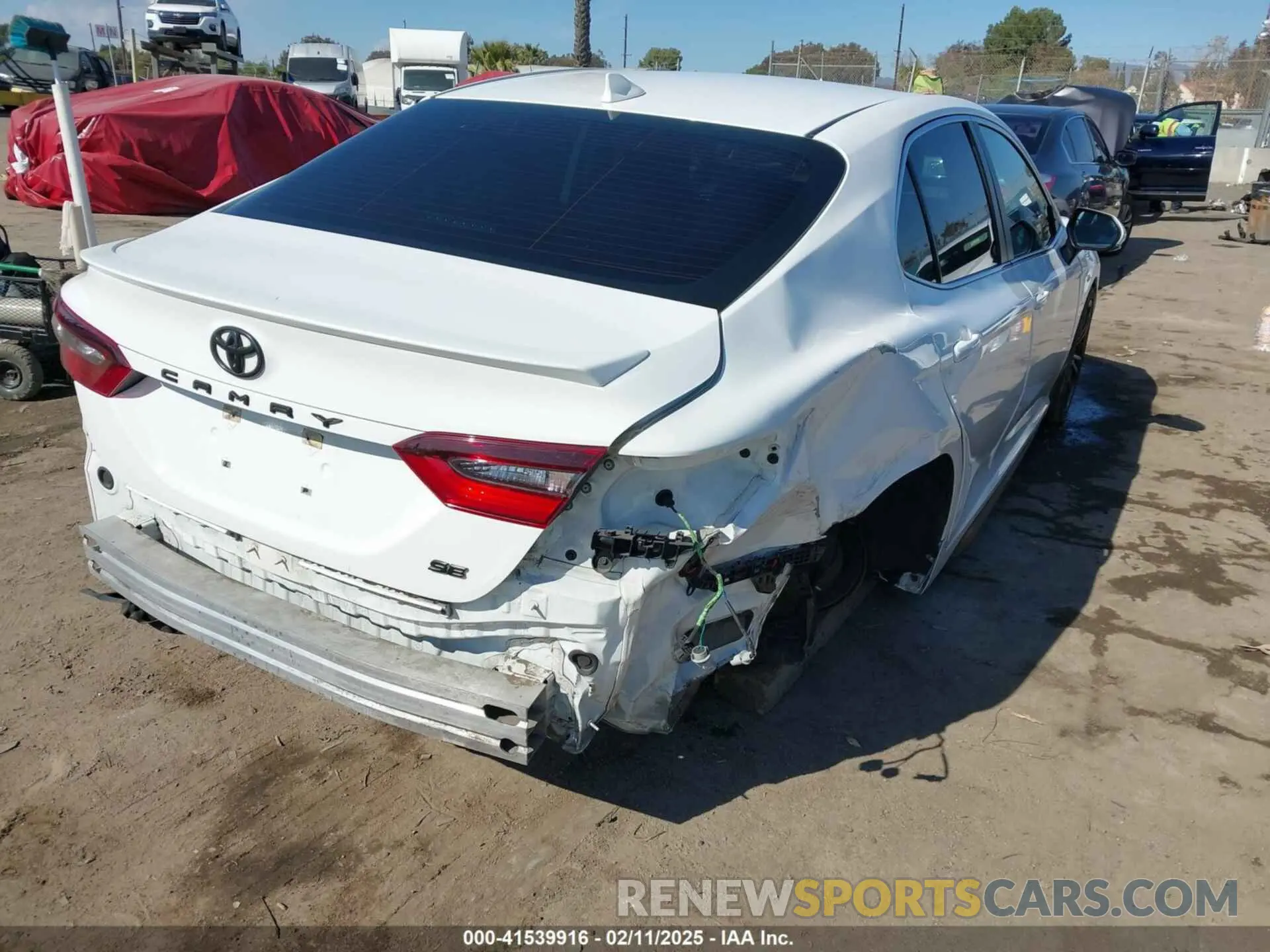 4 Photograph of a damaged car 4T1G11AK7MU498046 TOYOTA CAMRY 2021