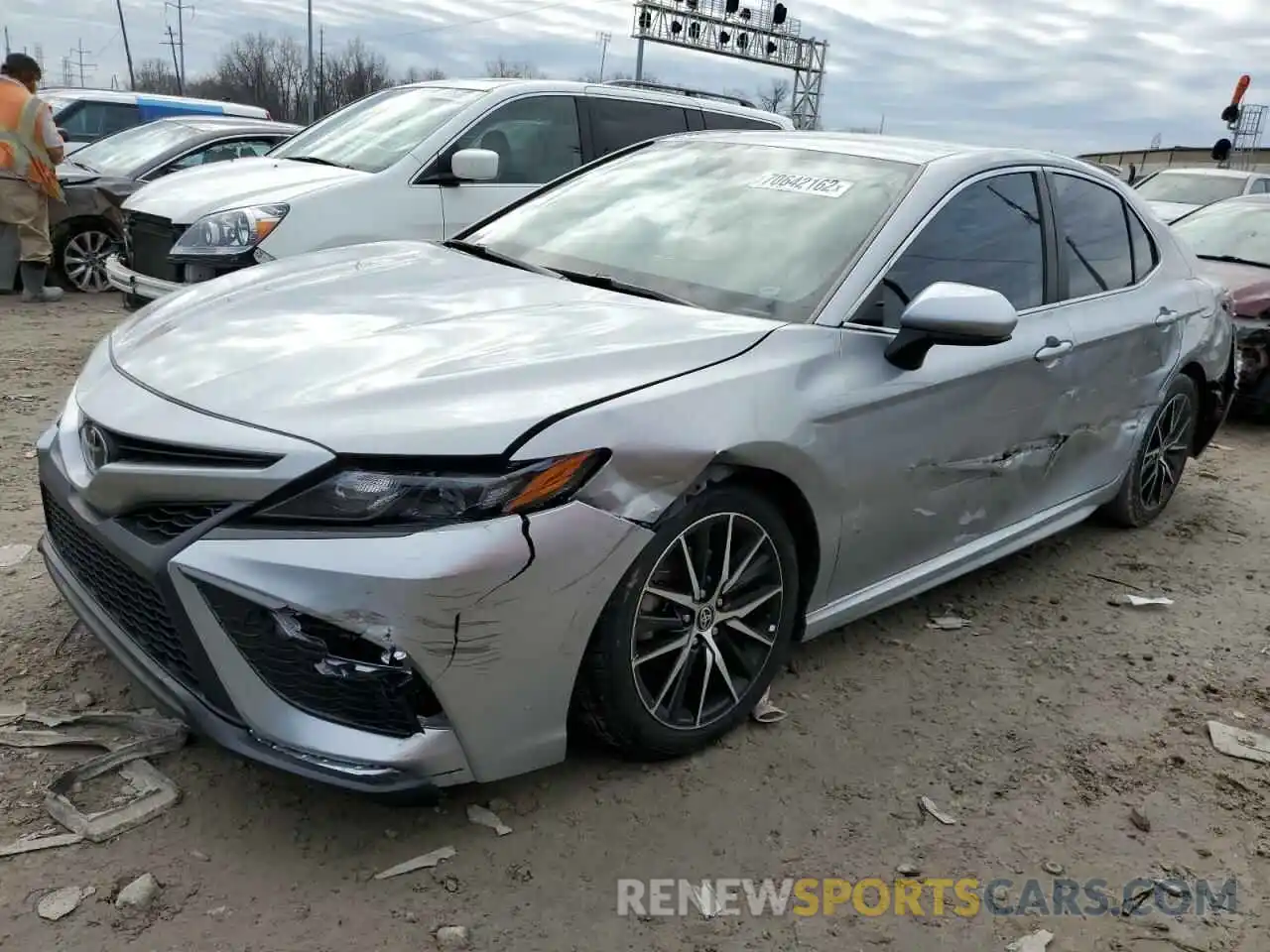 1 Photograph of a damaged car 4T1G11AK7MU520367 TOYOTA CAMRY 2021