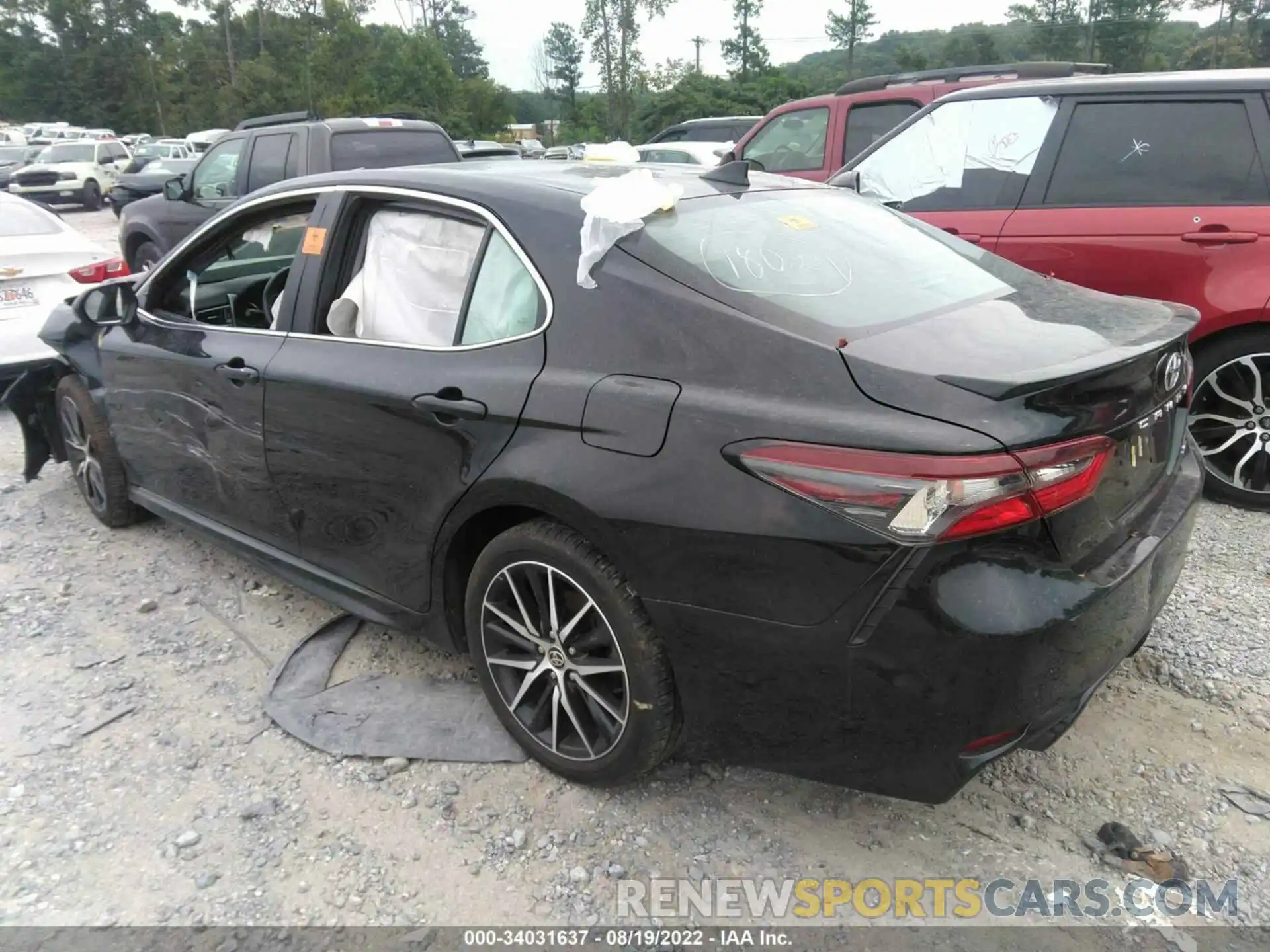 3 Photograph of a damaged car 4T1G11AK7MU522815 TOYOTA CAMRY 2021