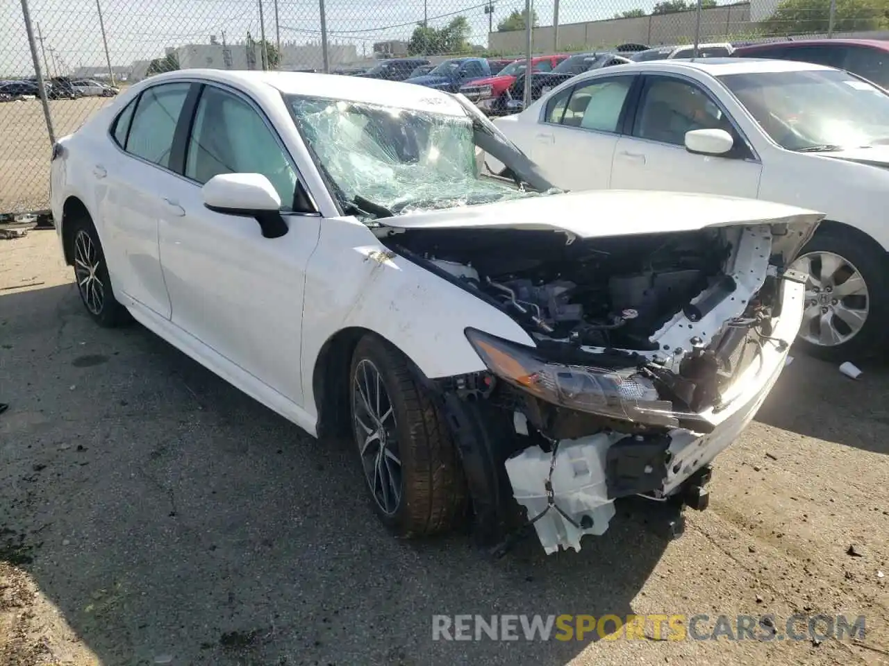 1 Photograph of a damaged car 4T1G11AK7MU524337 TOYOTA CAMRY 2021