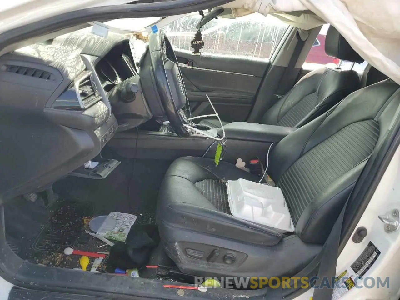 7 Photograph of a damaged car 4T1G11AK7MU524399 TOYOTA CAMRY 2021