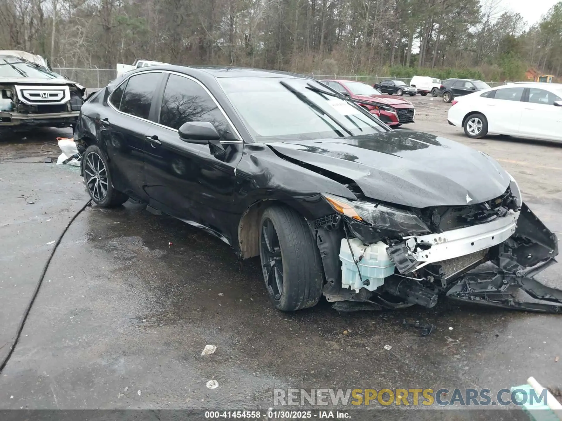 1 Photograph of a damaged car 4T1G11AK7MU541543 TOYOTA CAMRY 2021