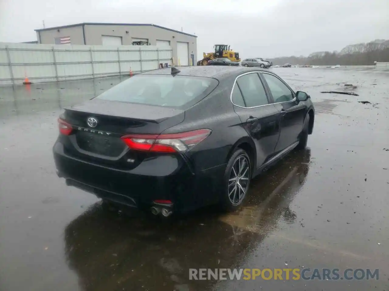 4 Photograph of a damaged car 4T1G11AK7MU545267 TOYOTA CAMRY 2021