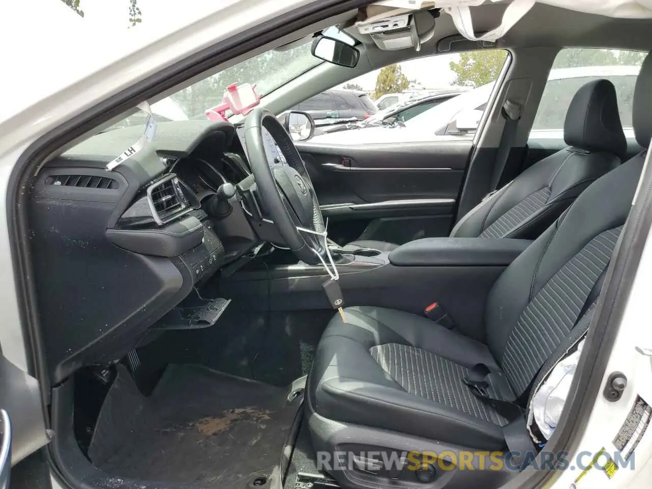 7 Photograph of a damaged car 4T1G11AK7MU547312 TOYOTA CAMRY 2021