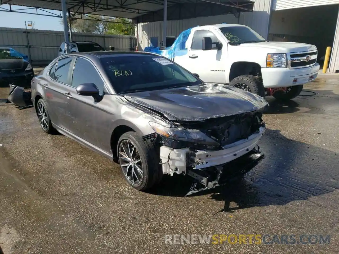 1 Photograph of a damaged car 4T1G11AK7MU556477 TOYOTA CAMRY 2021