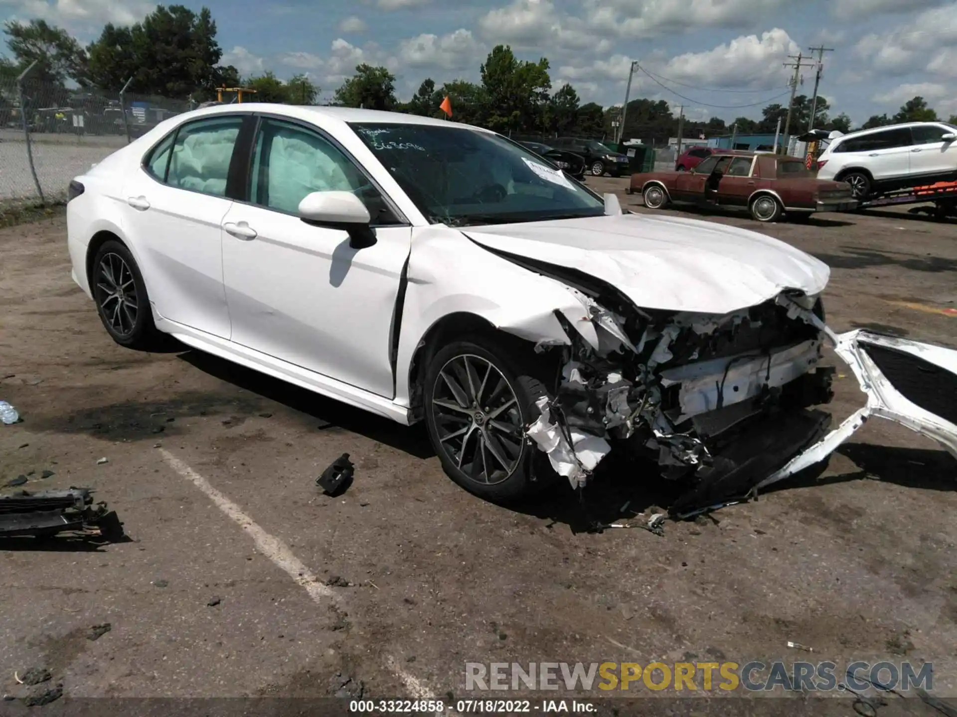 1 Photograph of a damaged car 4T1G11AK7MU557757 TOYOTA CAMRY 2021