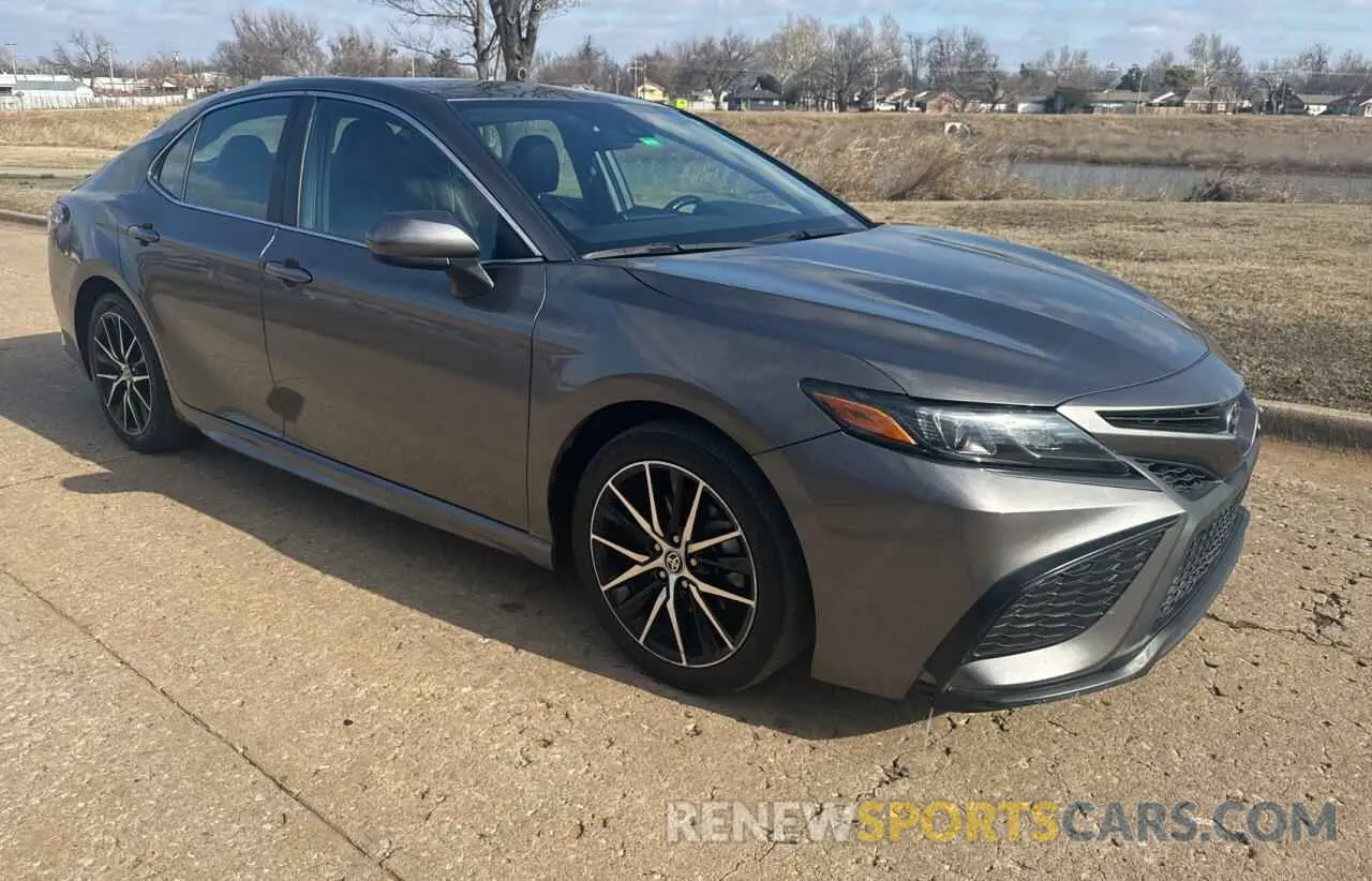 1 Photograph of a damaged car 4T1G11AK7MU559783 TOYOTA CAMRY 2021