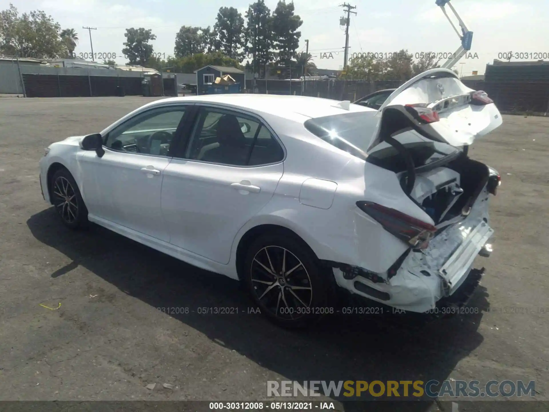 3 Photograph of a damaged car 4T1G11AK7MU572730 TOYOTA CAMRY 2021