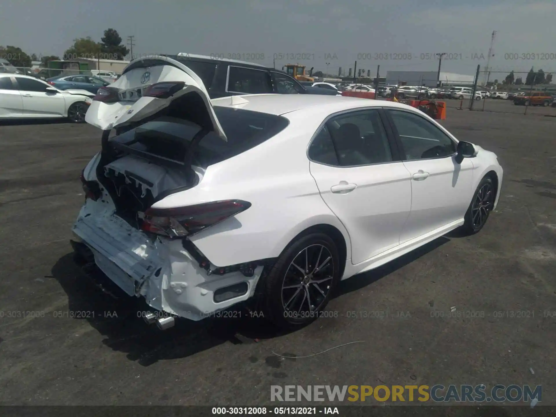 4 Photograph of a damaged car 4T1G11AK7MU572730 TOYOTA CAMRY 2021