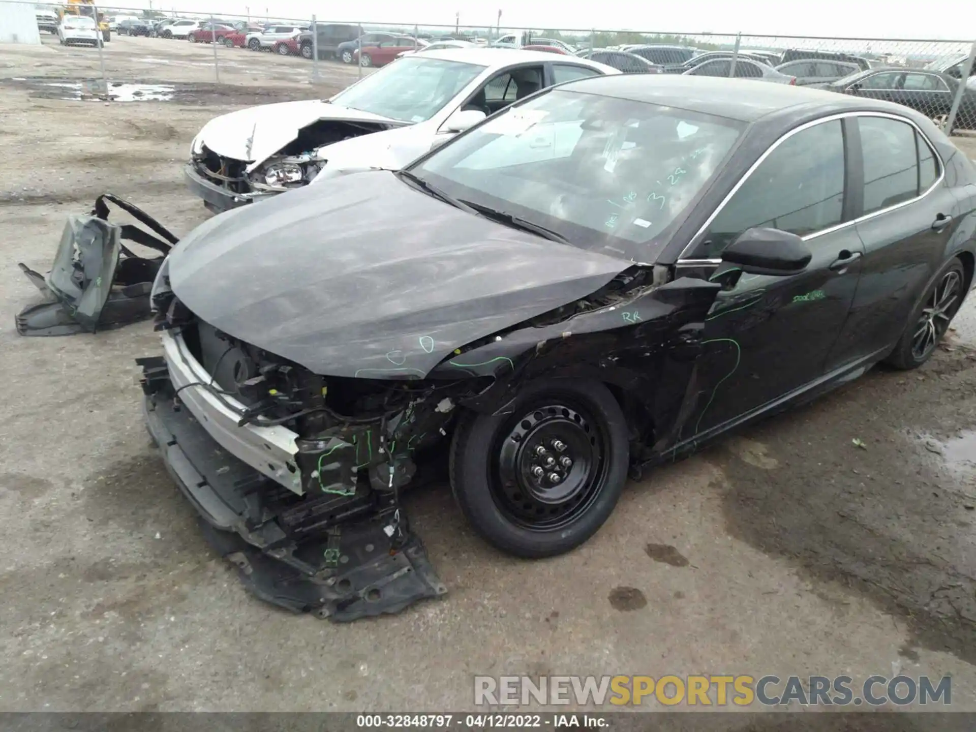 6 Photograph of a damaged car 4T1G11AK7MU576311 TOYOTA CAMRY 2021