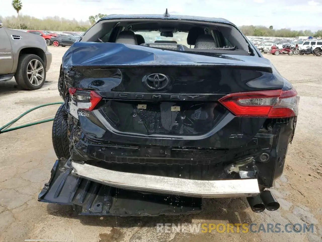 6 Photograph of a damaged car 4T1G11AK7MU581248 TOYOTA CAMRY 2021