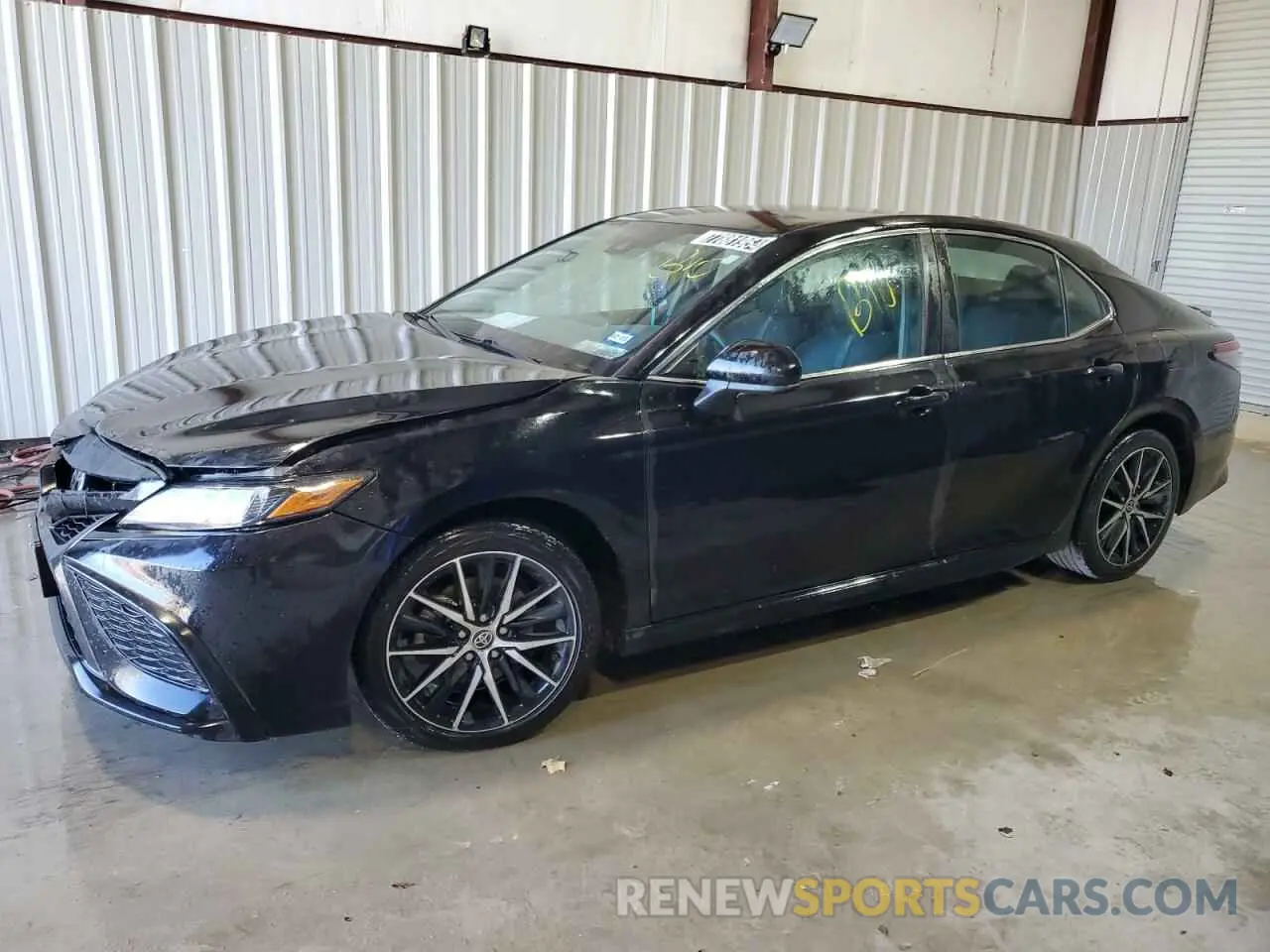 1 Photograph of a damaged car 4T1G11AK7MU583209 TOYOTA CAMRY 2021