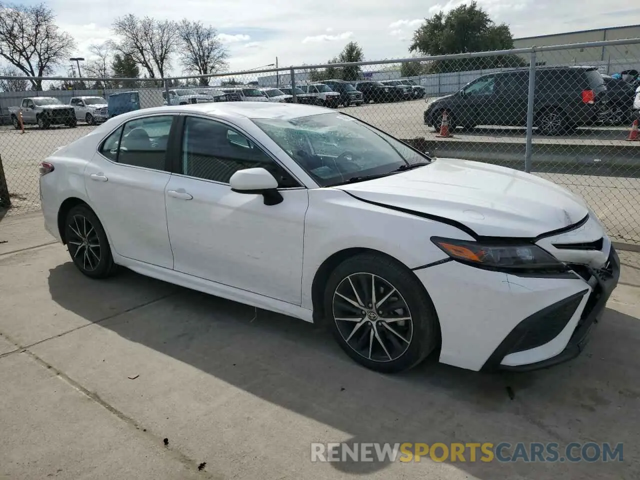 4 Photograph of a damaged car 4T1G11AK7MU586448 TOYOTA CAMRY 2021