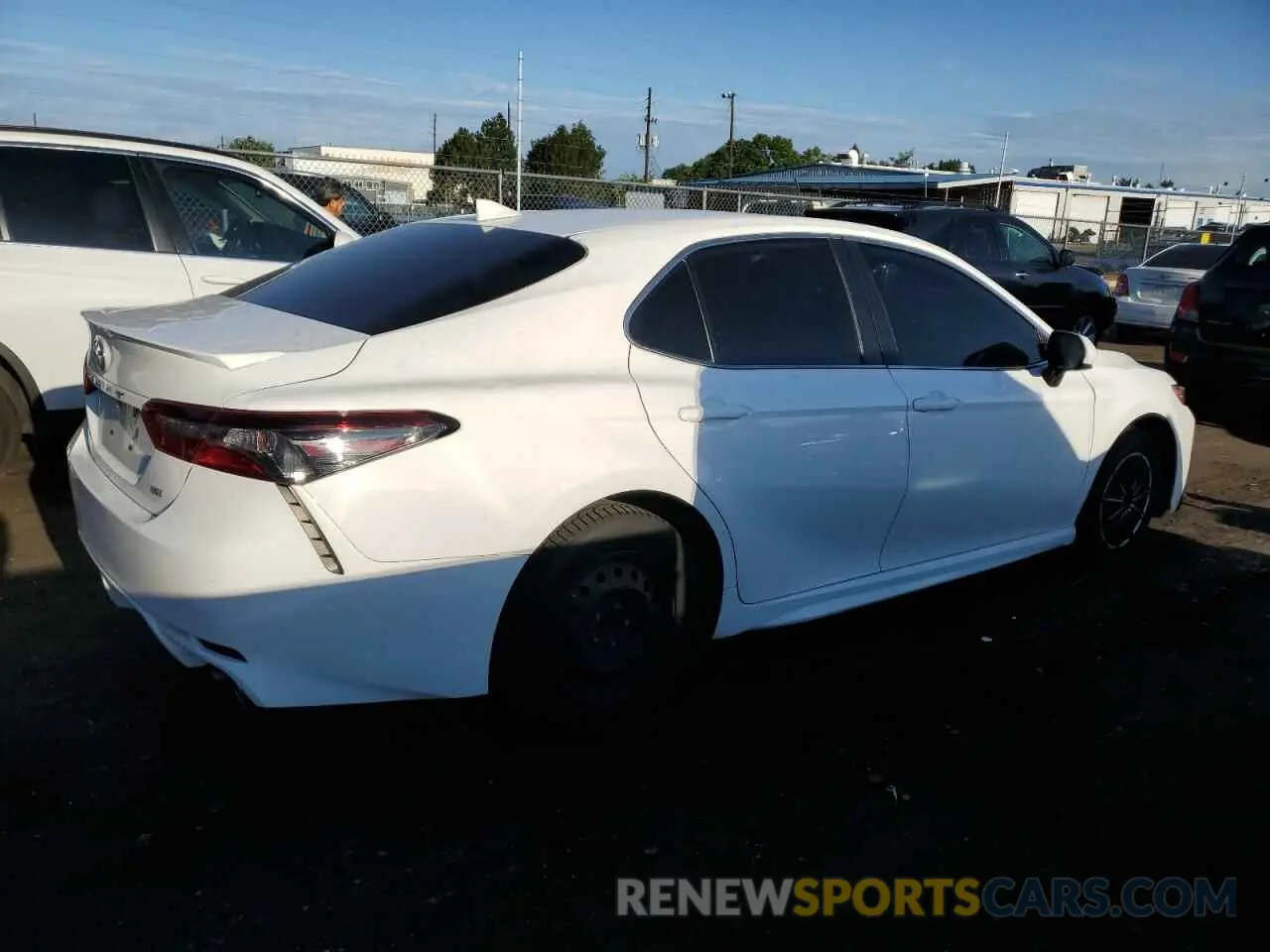 3 Photograph of a damaged car 4T1G11AK7MU600574 TOYOTA CAMRY 2021