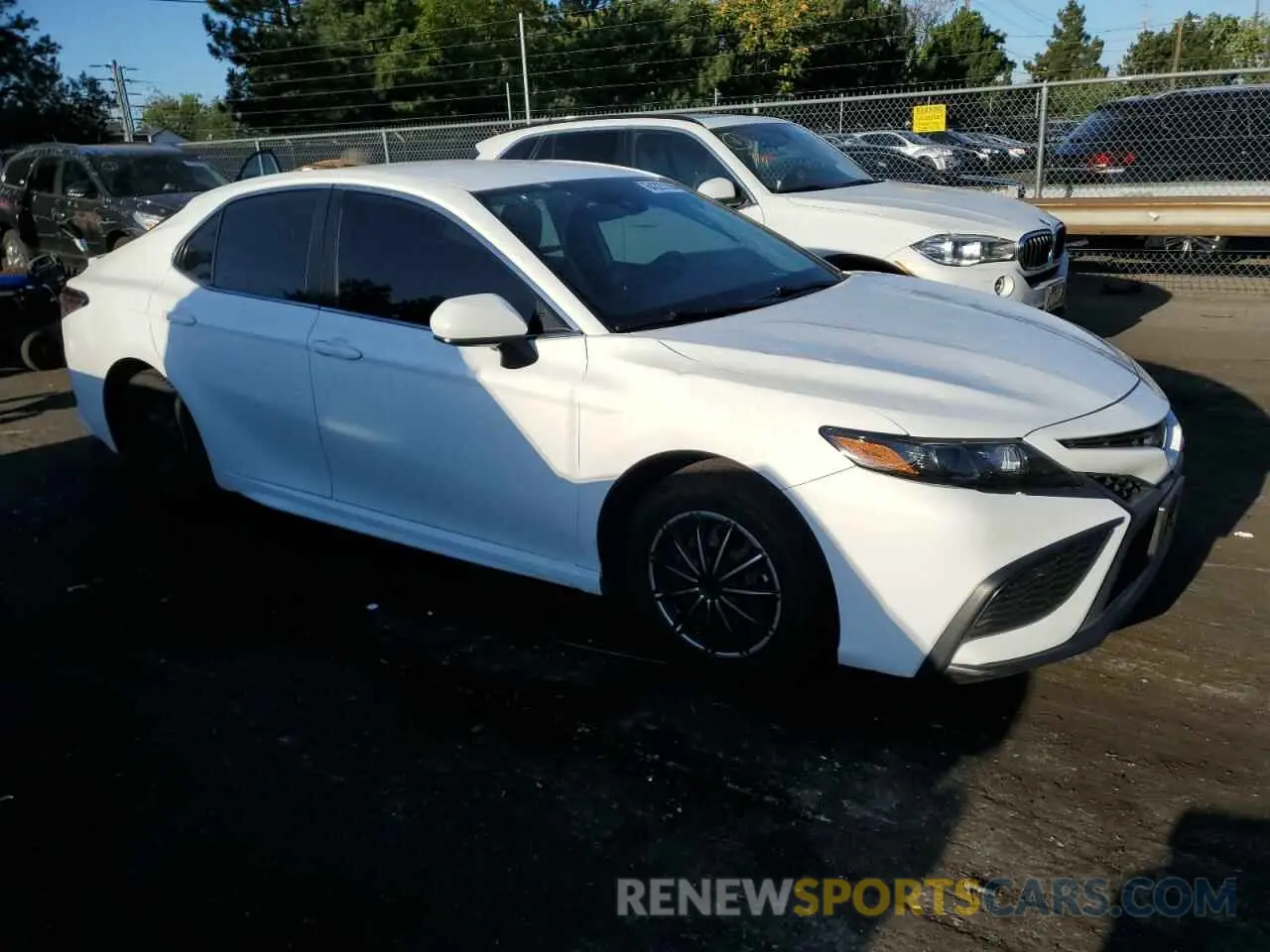 4 Photograph of a damaged car 4T1G11AK7MU600574 TOYOTA CAMRY 2021