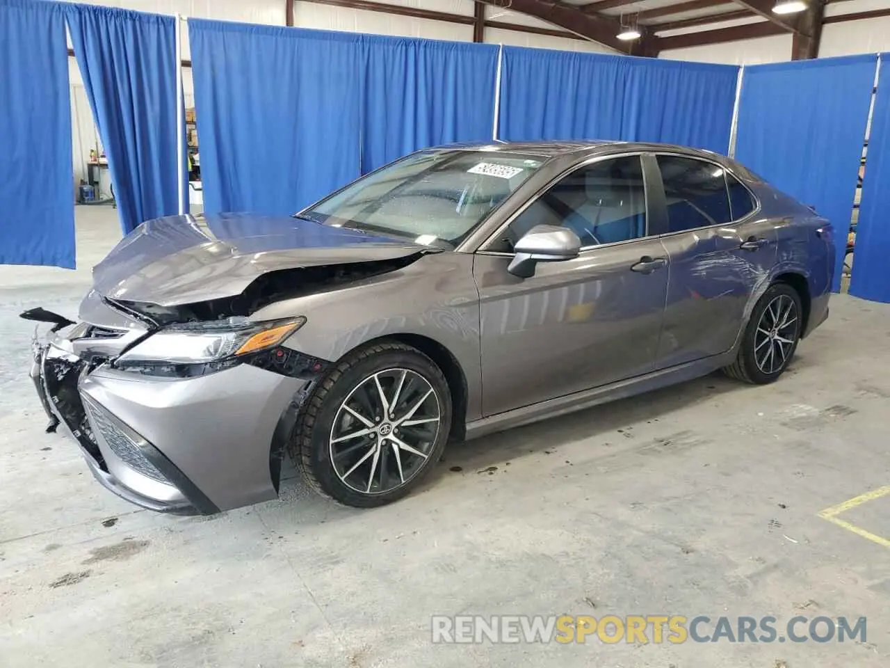 1 Photograph of a damaged car 4T1G11AK7MU600946 TOYOTA CAMRY 2021