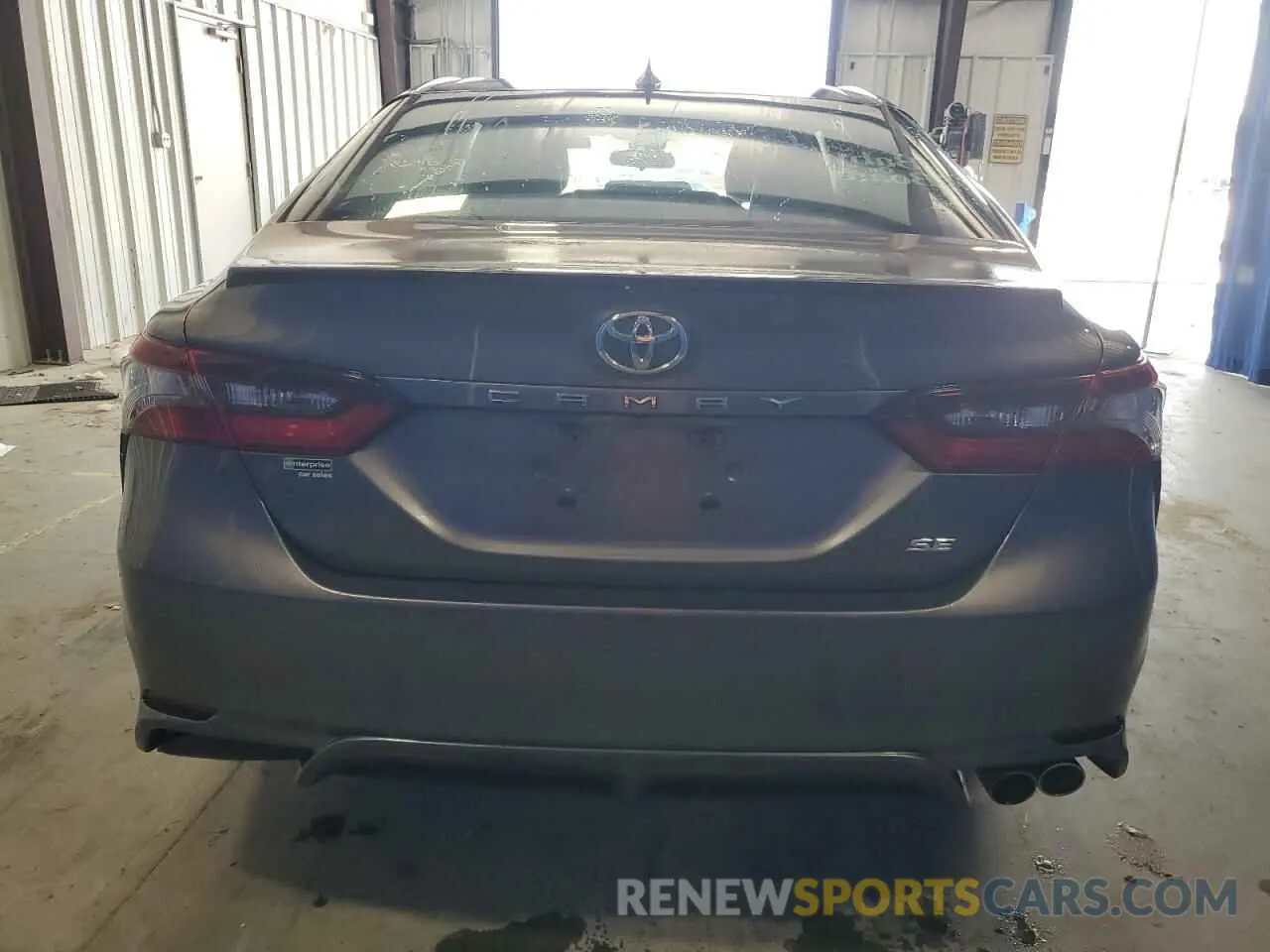 6 Photograph of a damaged car 4T1G11AK7MU600946 TOYOTA CAMRY 2021