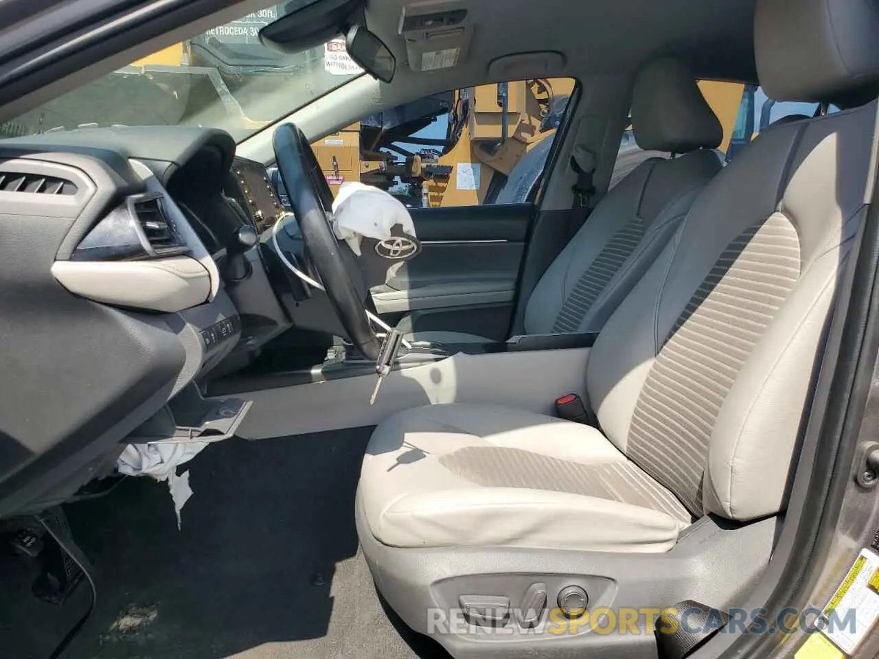 7 Photograph of a damaged car 4T1G11AK7MU600946 TOYOTA CAMRY 2021