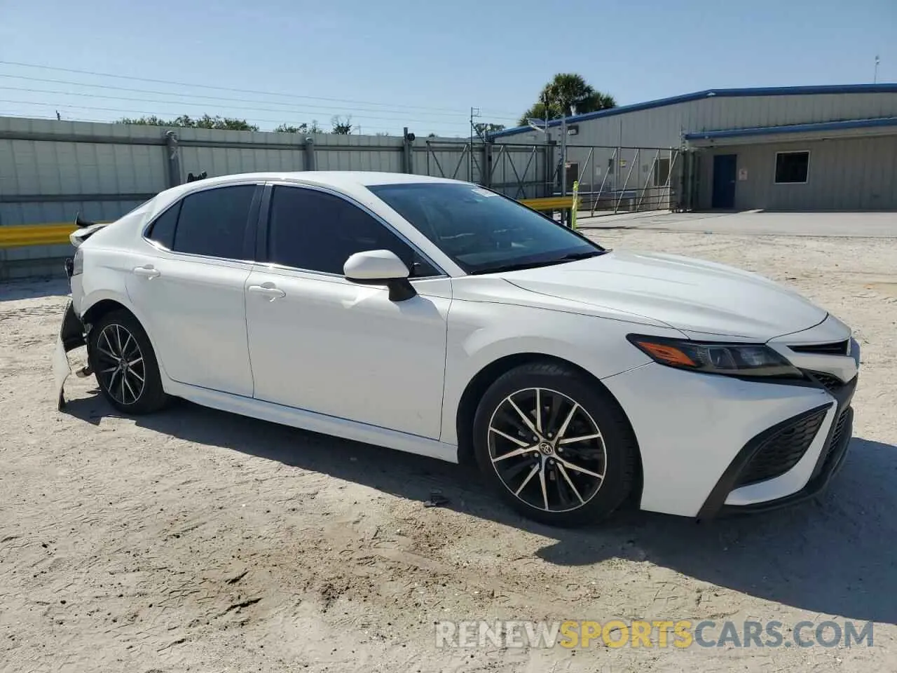 4 Photograph of a damaged car 4T1G11AK8MU406426 TOYOTA CAMRY 2021