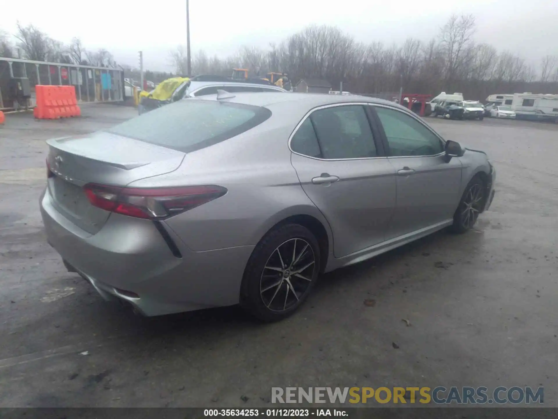 4 Photograph of a damaged car 4T1G11AK8MU412047 TOYOTA CAMRY 2021