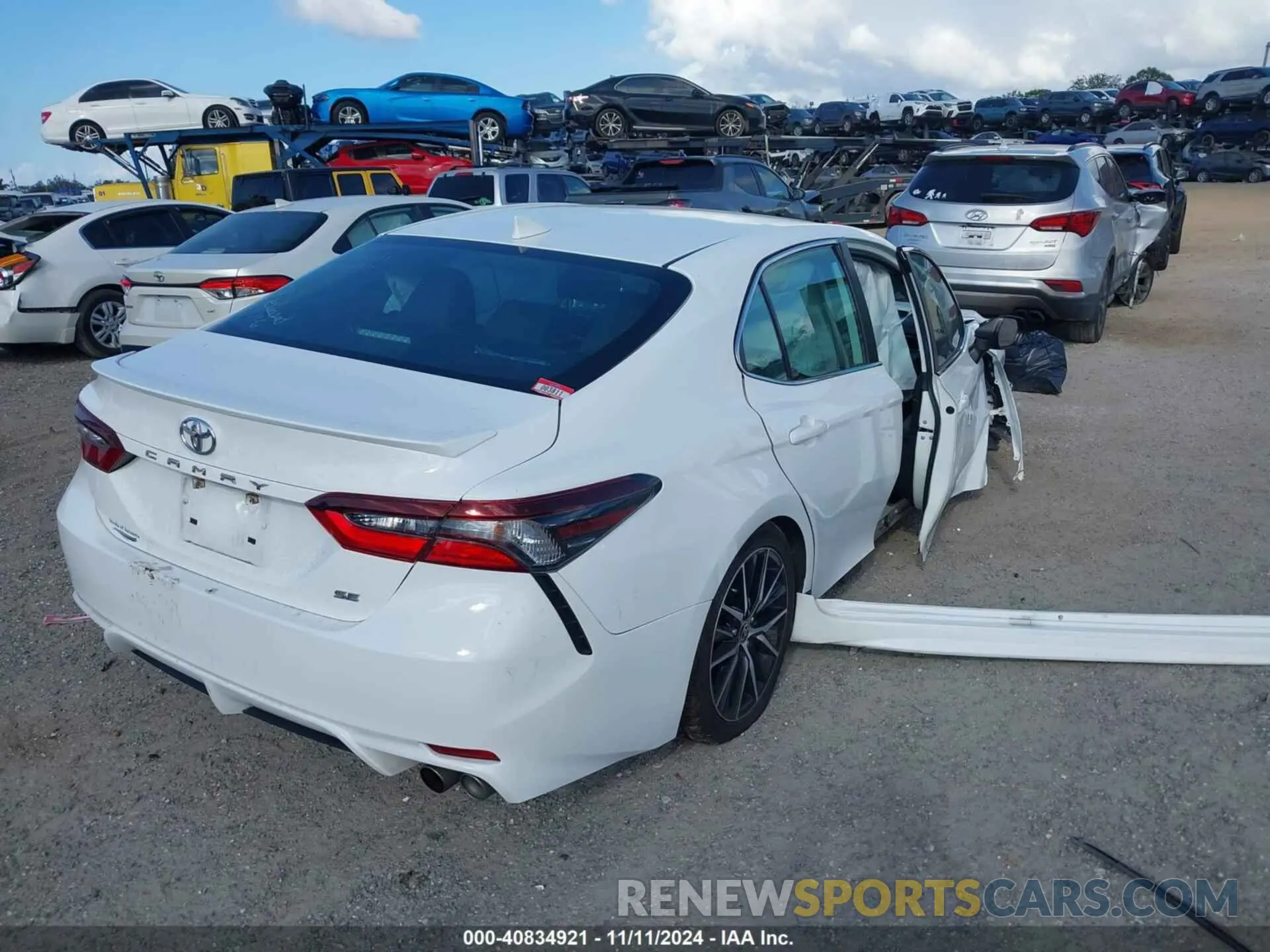 4 Photograph of a damaged car 4T1G11AK8MU415725 TOYOTA CAMRY 2021