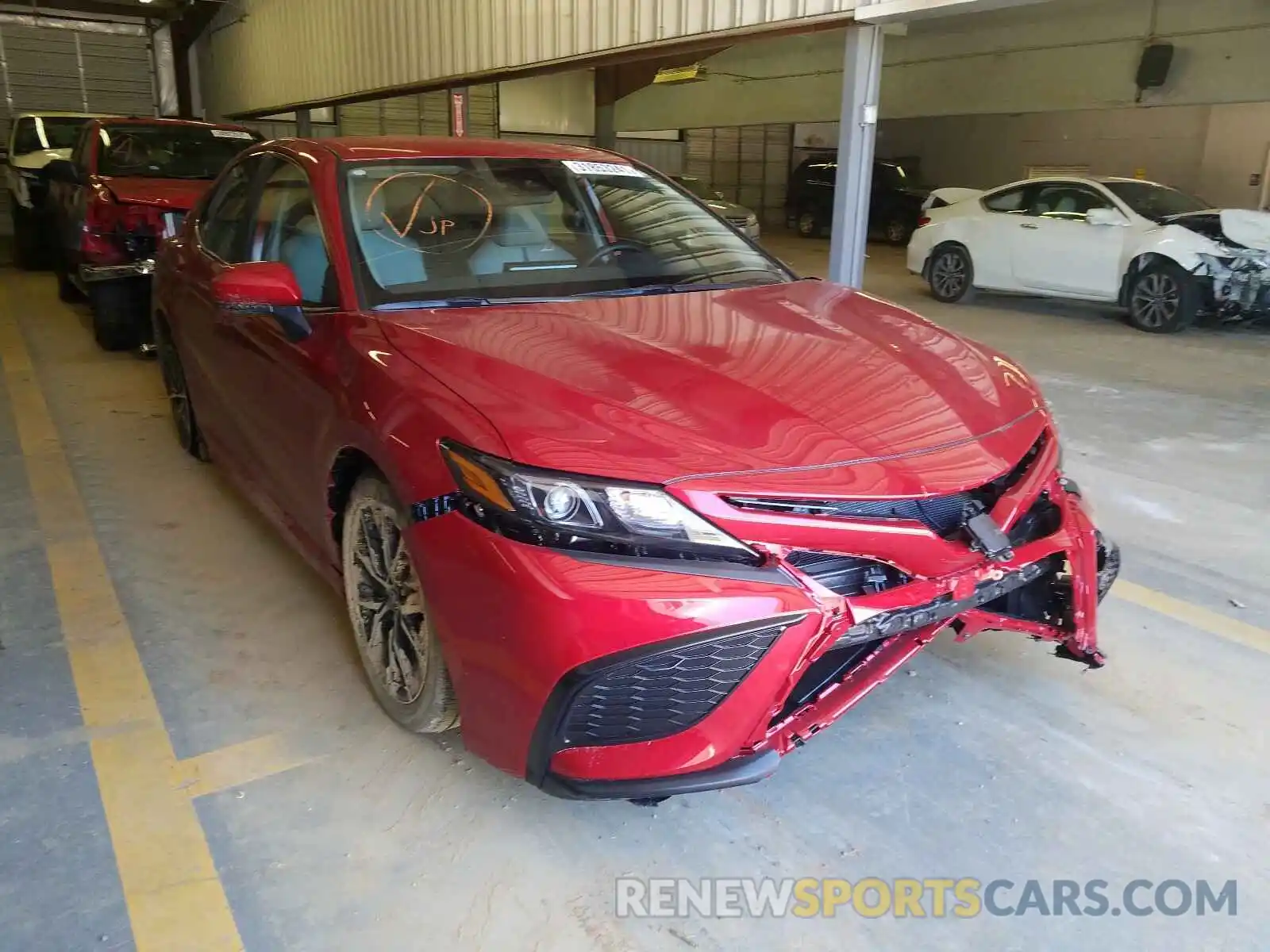 1 Photograph of a damaged car 4T1G11AK8MU417846 TOYOTA CAMRY 2021