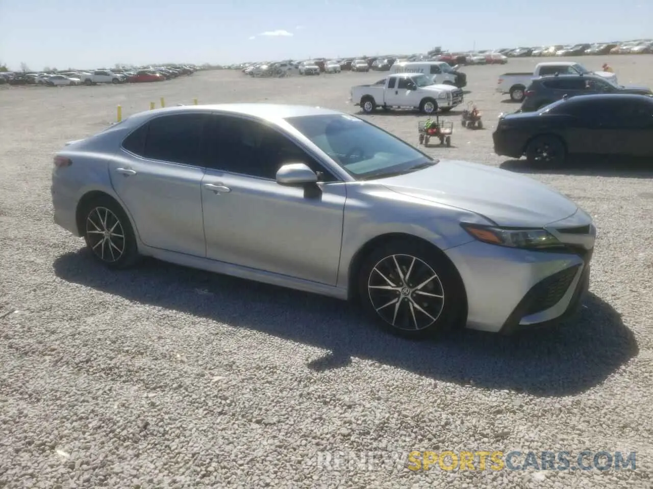 4 Photograph of a damaged car 4T1G11AK8MU428300 TOYOTA CAMRY 2021