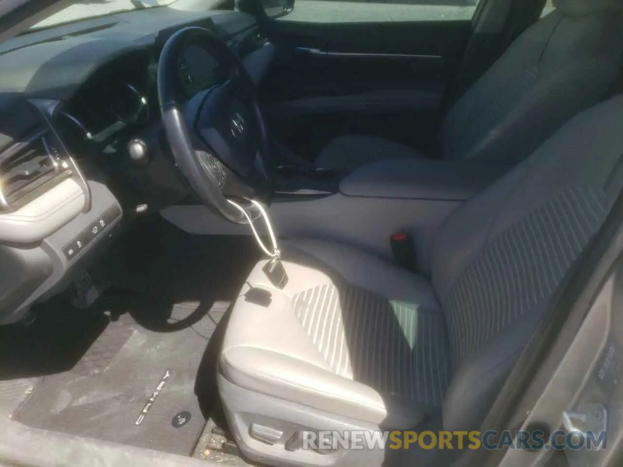 7 Photograph of a damaged car 4T1G11AK8MU428300 TOYOTA CAMRY 2021