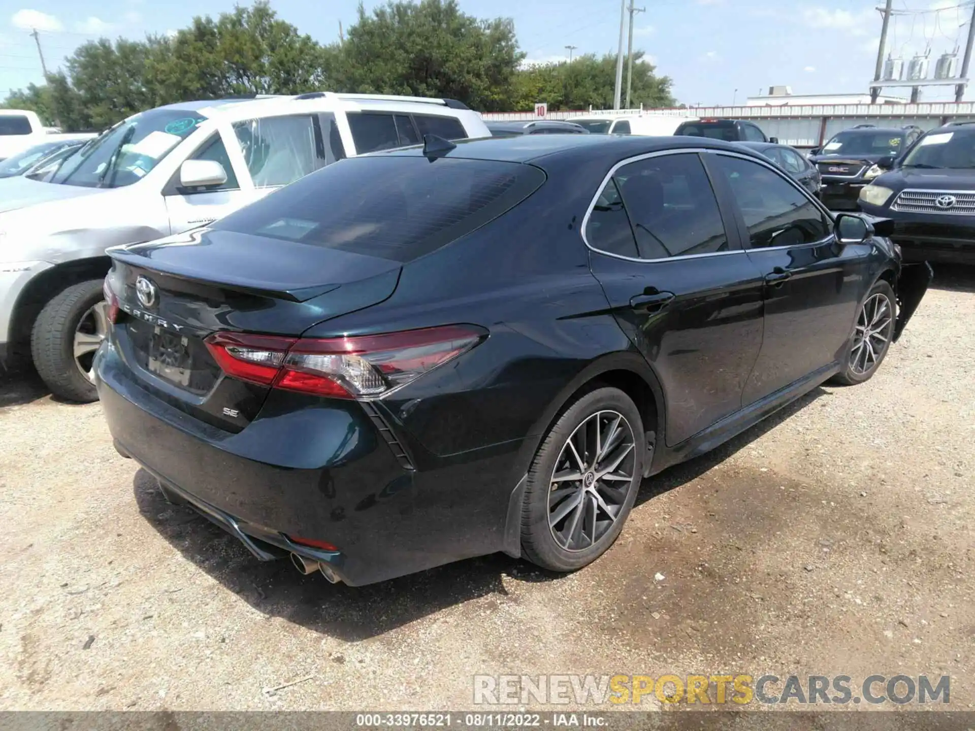 4 Photograph of a damaged car 4T1G11AK8MU434209 TOYOTA CAMRY 2021